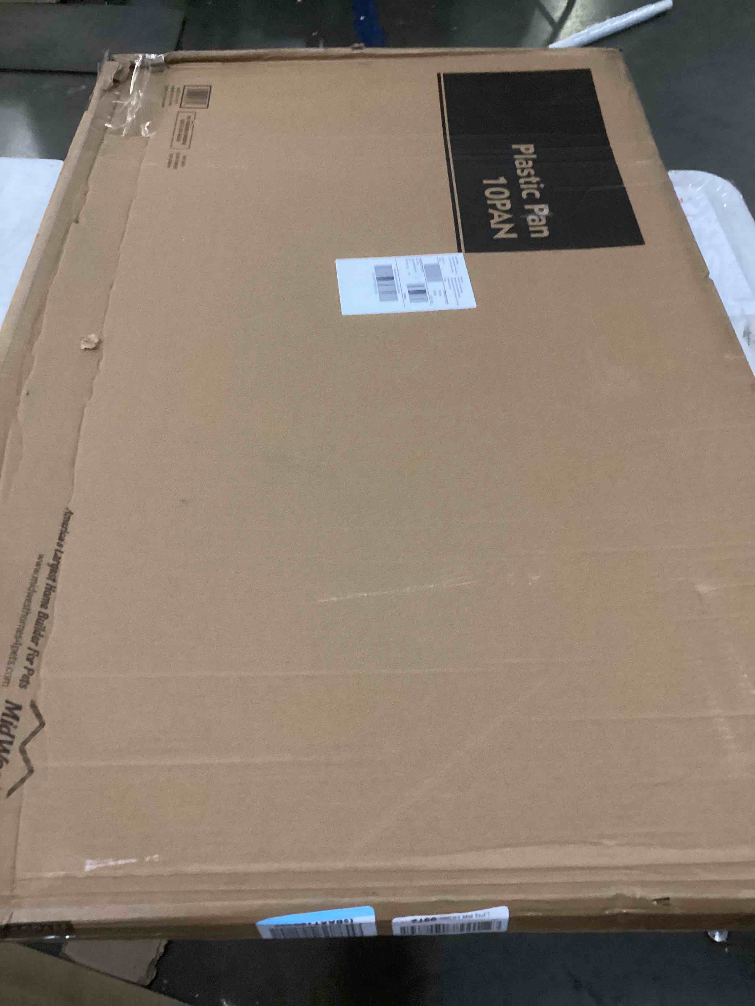 https://s3.amazonaws.com/lotting-images-prod/bidfta/RED5196343_1709139331829.jpeg