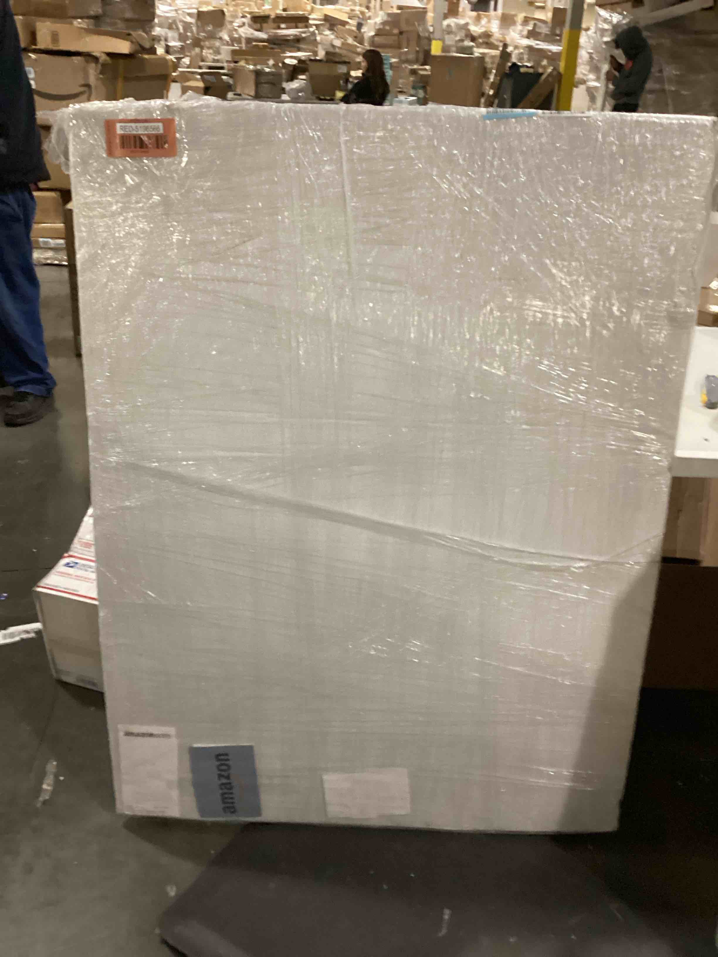 https://s3.amazonaws.com/lotting-images-prod/bidfta/RED5196566_1708367053901.jpeg