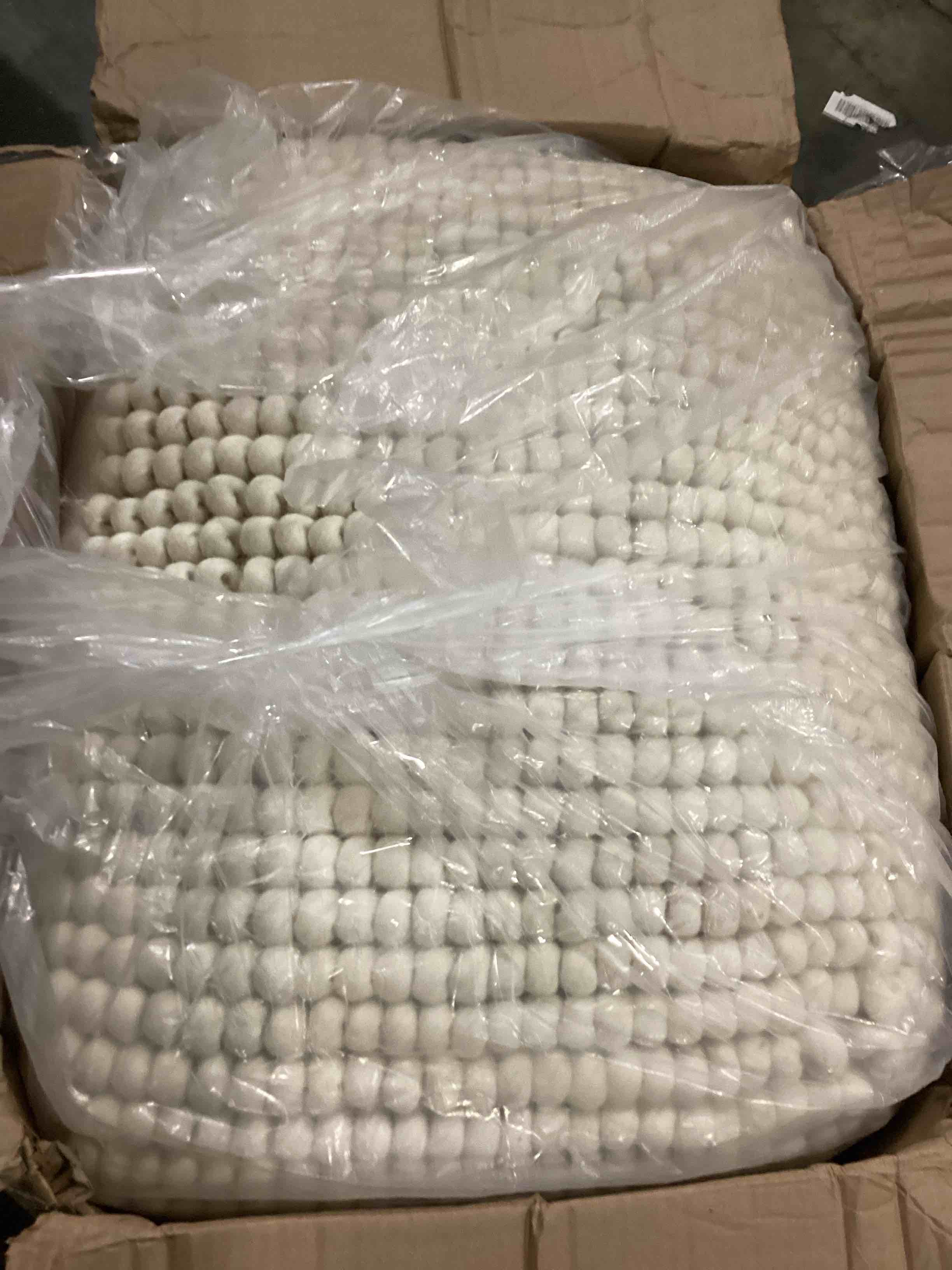 https://s3.amazonaws.com/lotting-images-prod/bidfta/RED5196607_1708434606998.jpeg