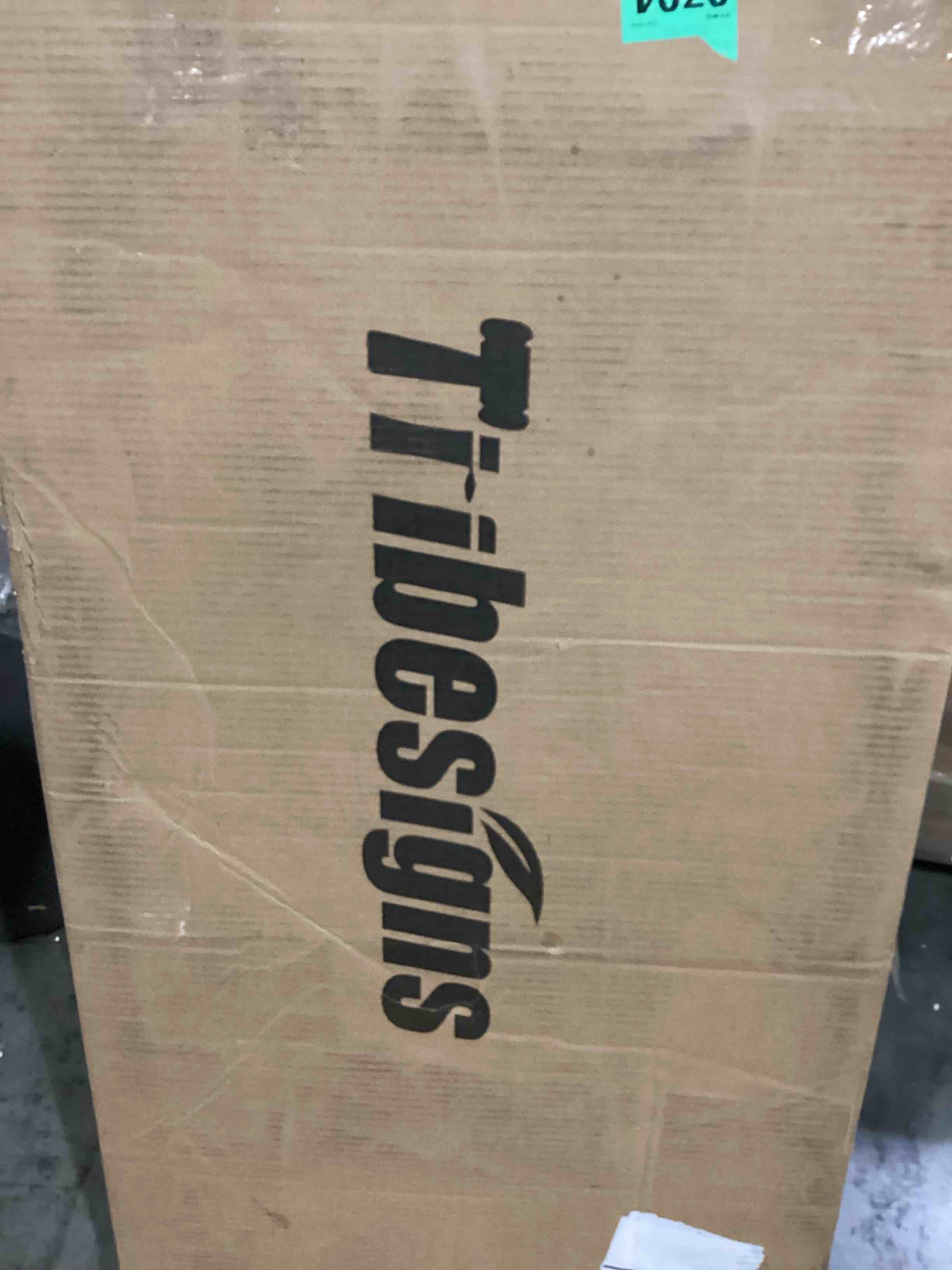 https://s3.amazonaws.com/lotting-images-prod/bidfta/RED5196657_1708451843576.jpeg