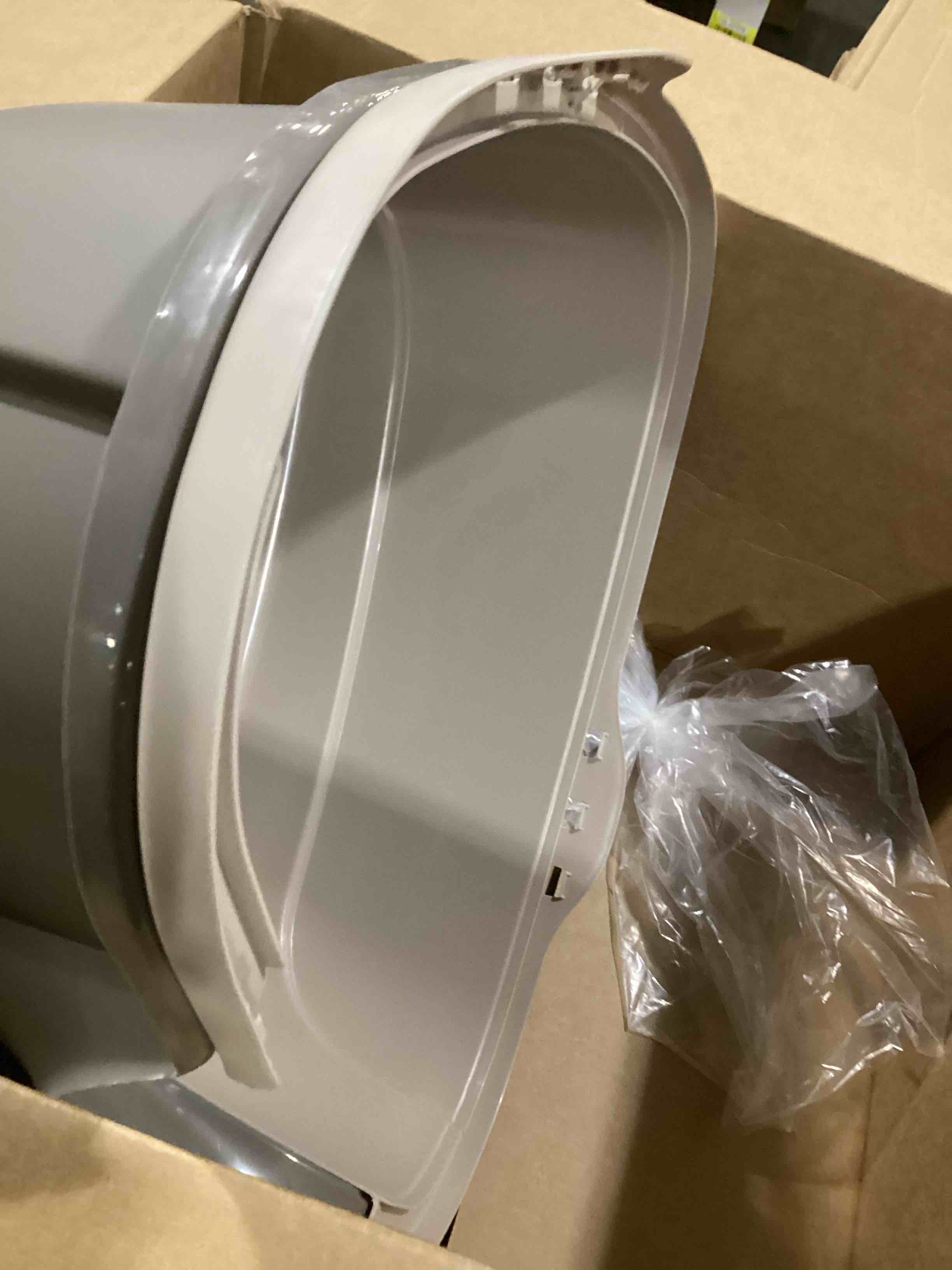 https://s3.amazonaws.com/lotting-images-prod/bidfta/RED5197738_1710254826839.jpeg
