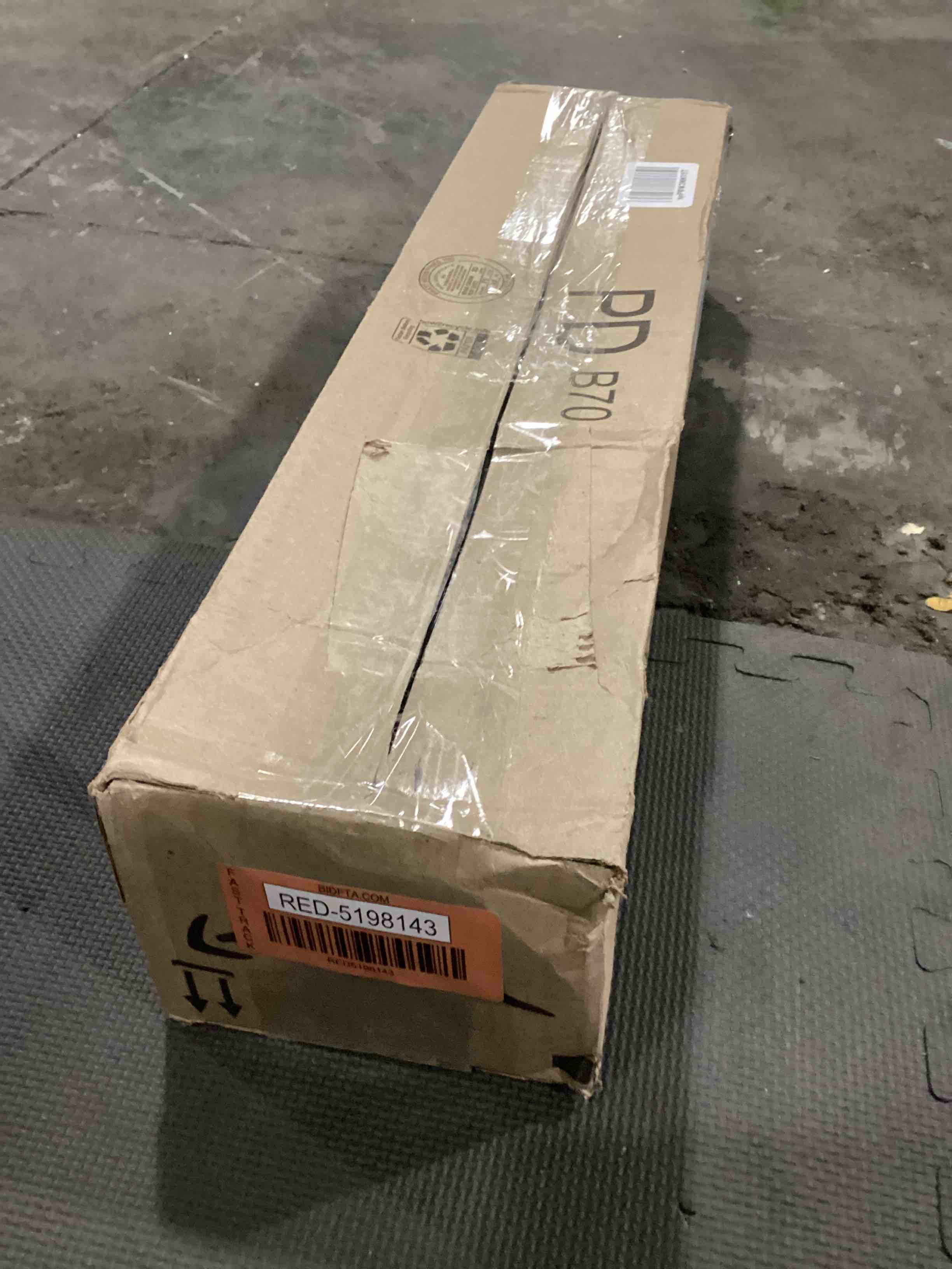 https://s3.amazonaws.com/lotting-images-prod/bidfta/RED5198143_1706370274263.jpeg