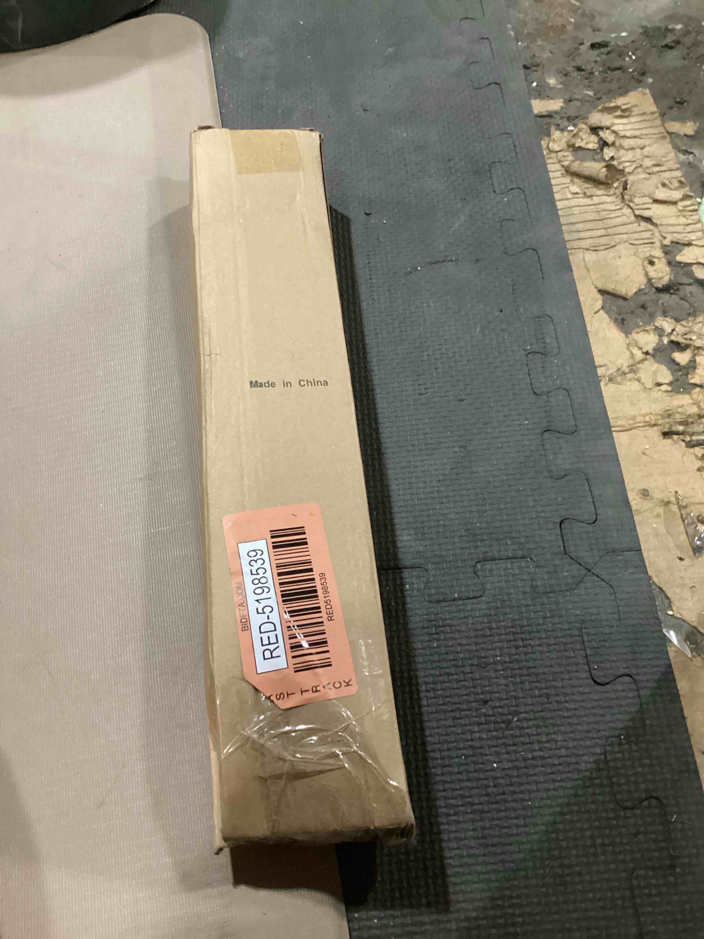 https://s3.amazonaws.com/lotting-images-prod/bidfta/RED5198539_1706896975964.jpeg