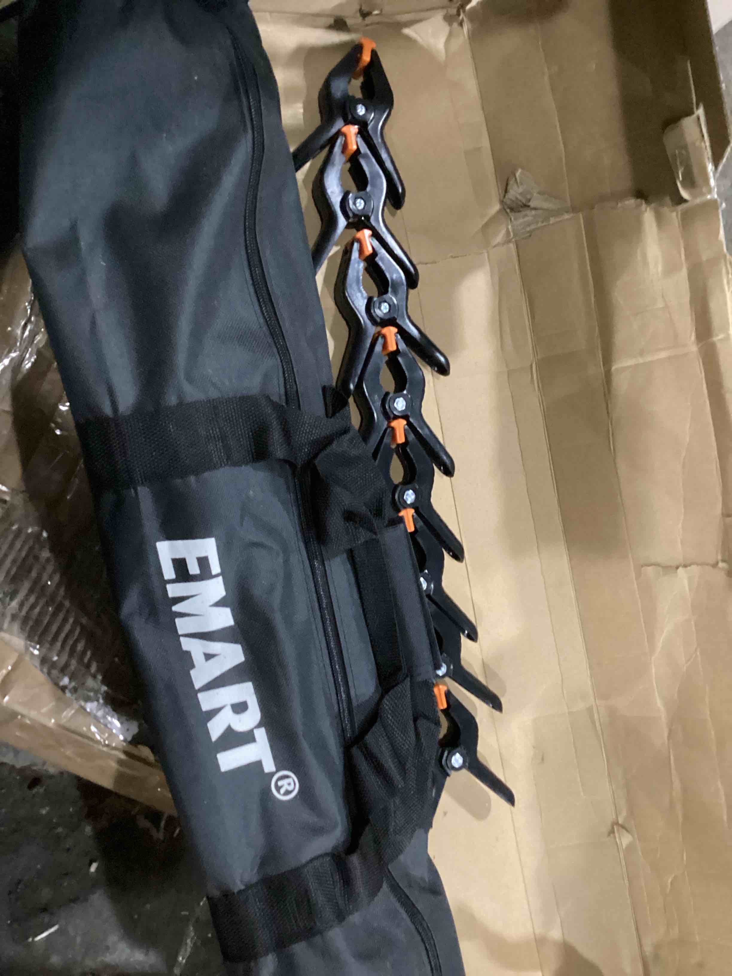 https://s3.amazonaws.com/lotting-images-prod/bidfta/RED5198772_1707328233616.jpeg