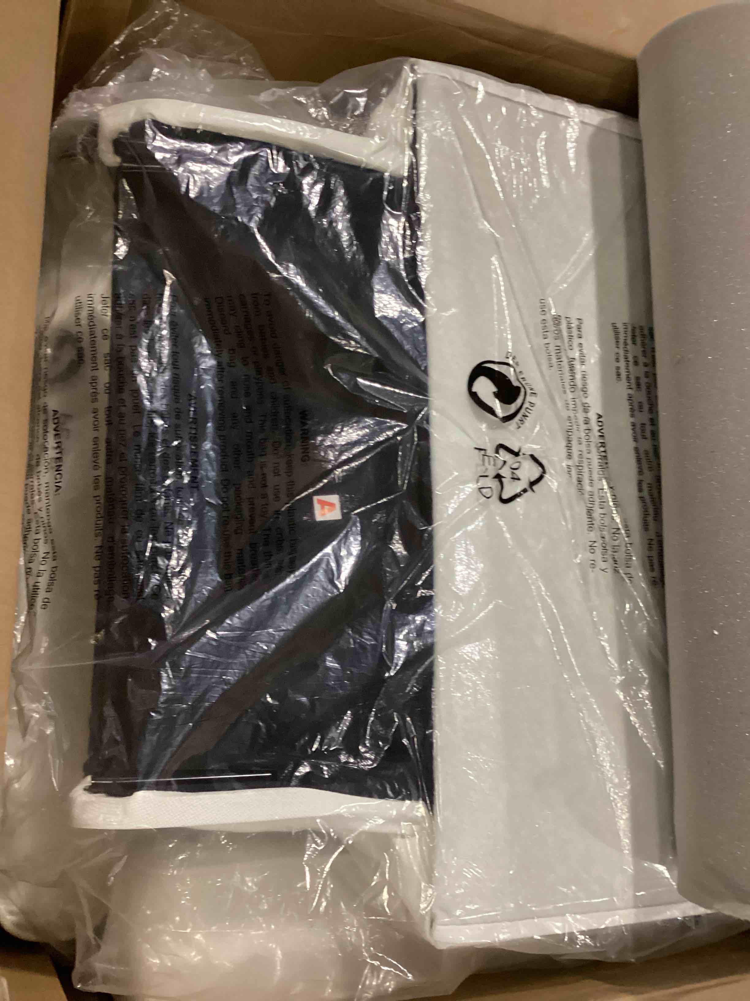 https://s3.amazonaws.com/lotting-images-prod/bidfta/RED5198935_1707751531736.jpeg