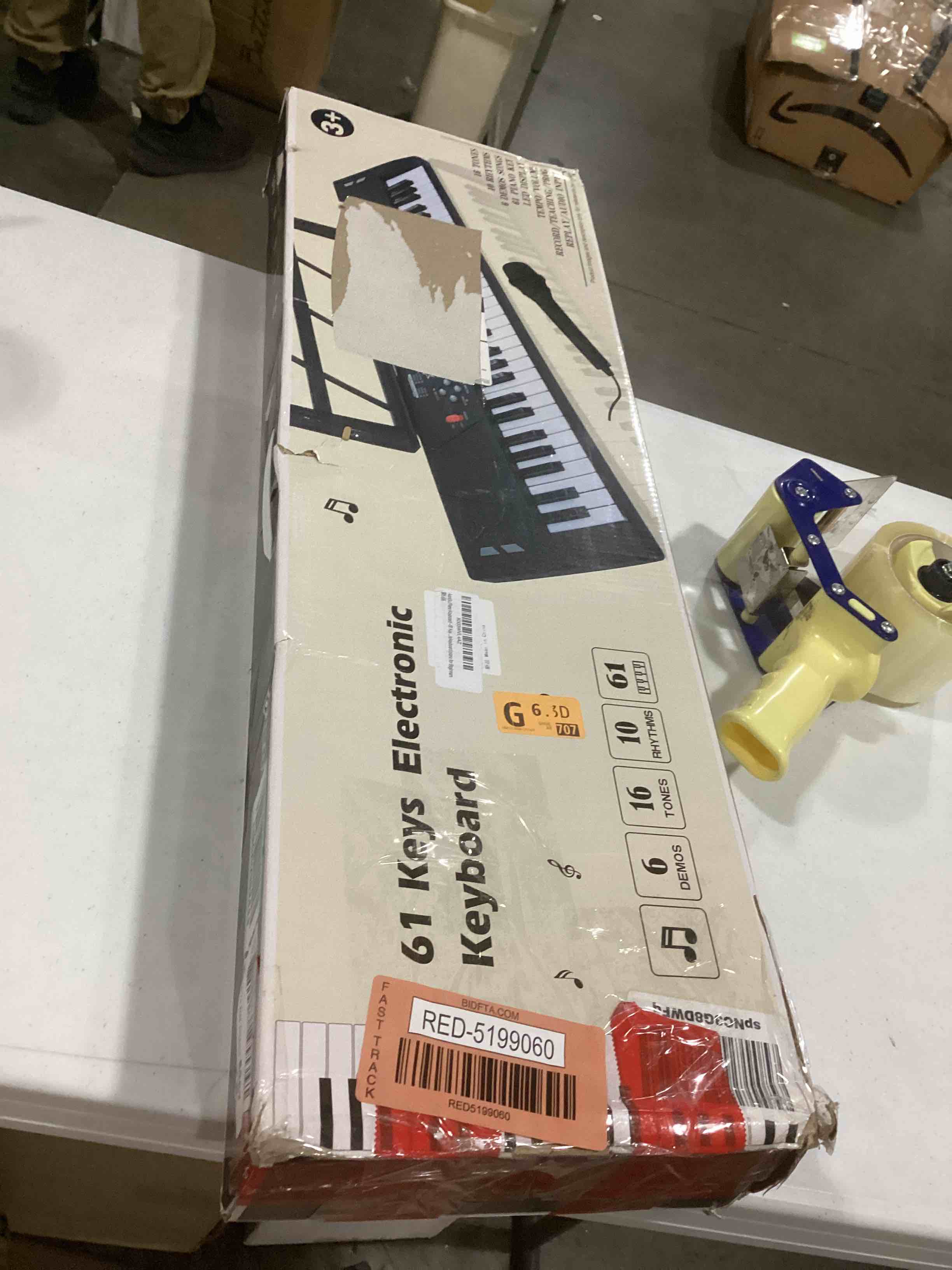 https://s3.amazonaws.com/lotting-images-prod/bidfta/RED5199060_1708019988052.jpeg