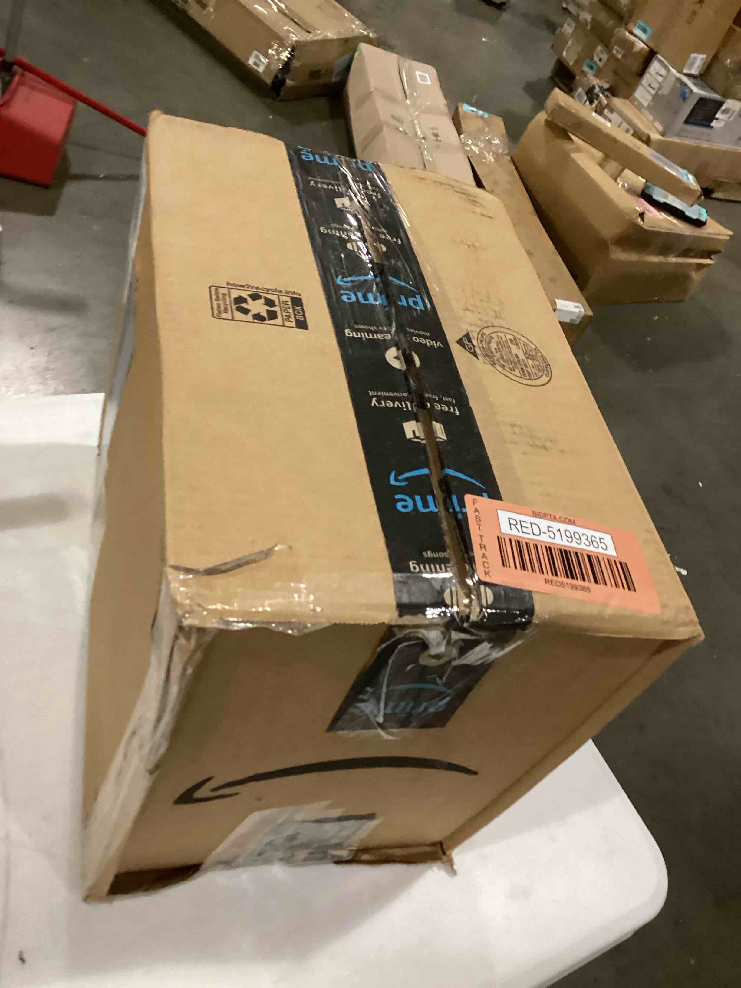 https://s3.amazonaws.com/lotting-images-prod/bidfta/RED5199365_1708712297672.jpeg