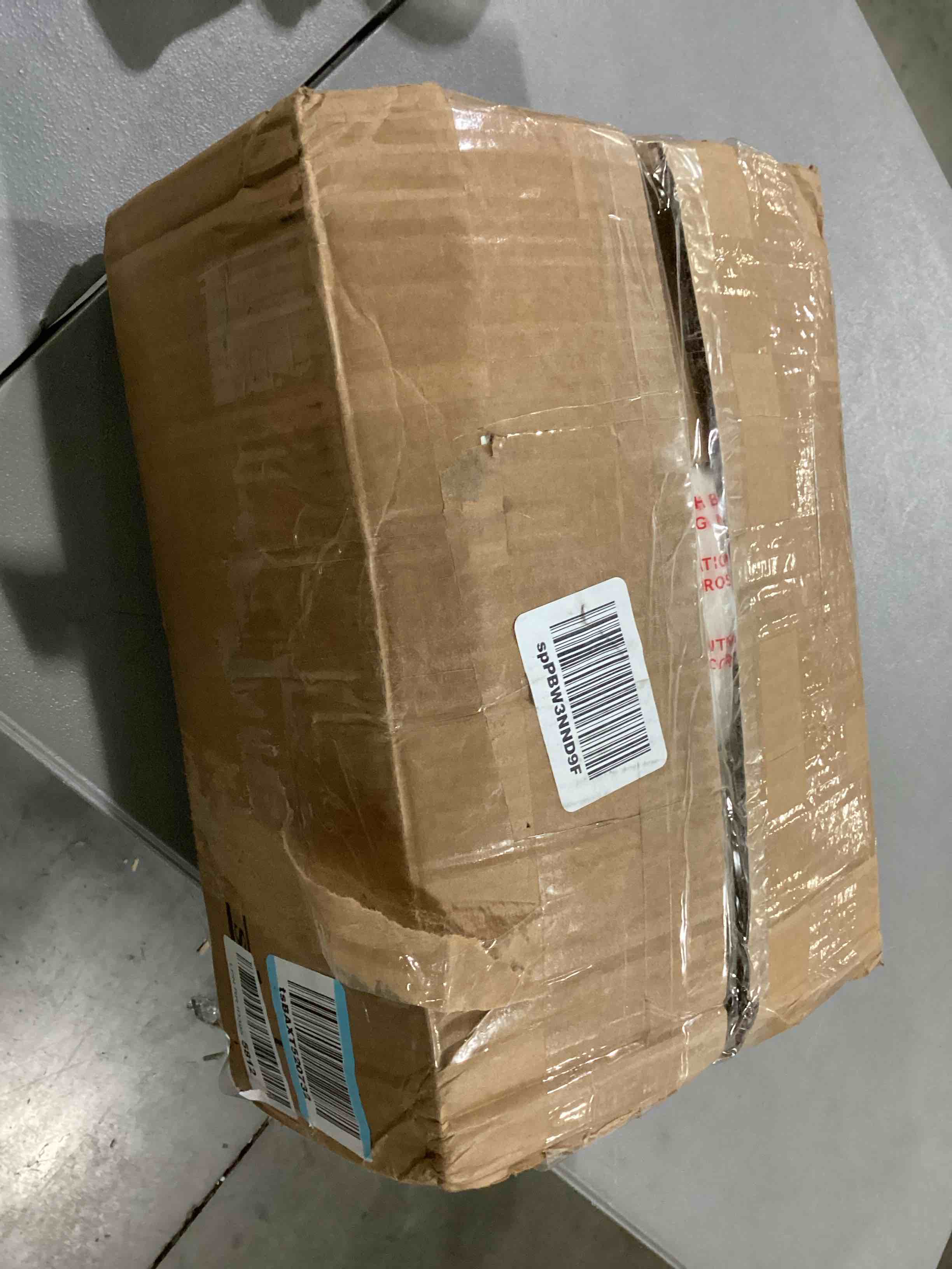 https://s3.amazonaws.com/lotting-images-prod/bidfta/RED5199589_1706558171776.jpeg