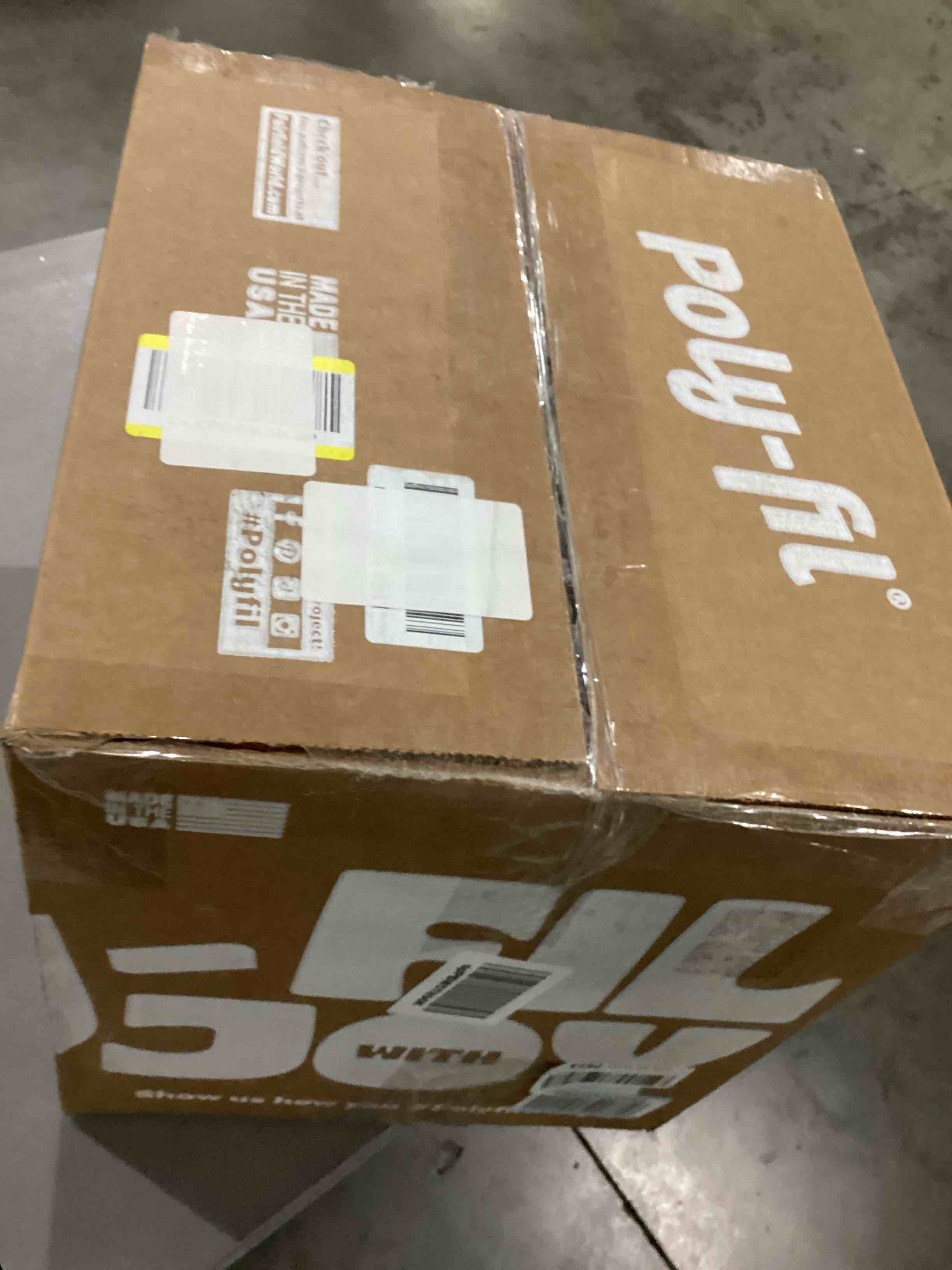 https://s3.amazonaws.com/lotting-images-prod/bidfta/RED5200387_1707333897377.jpeg