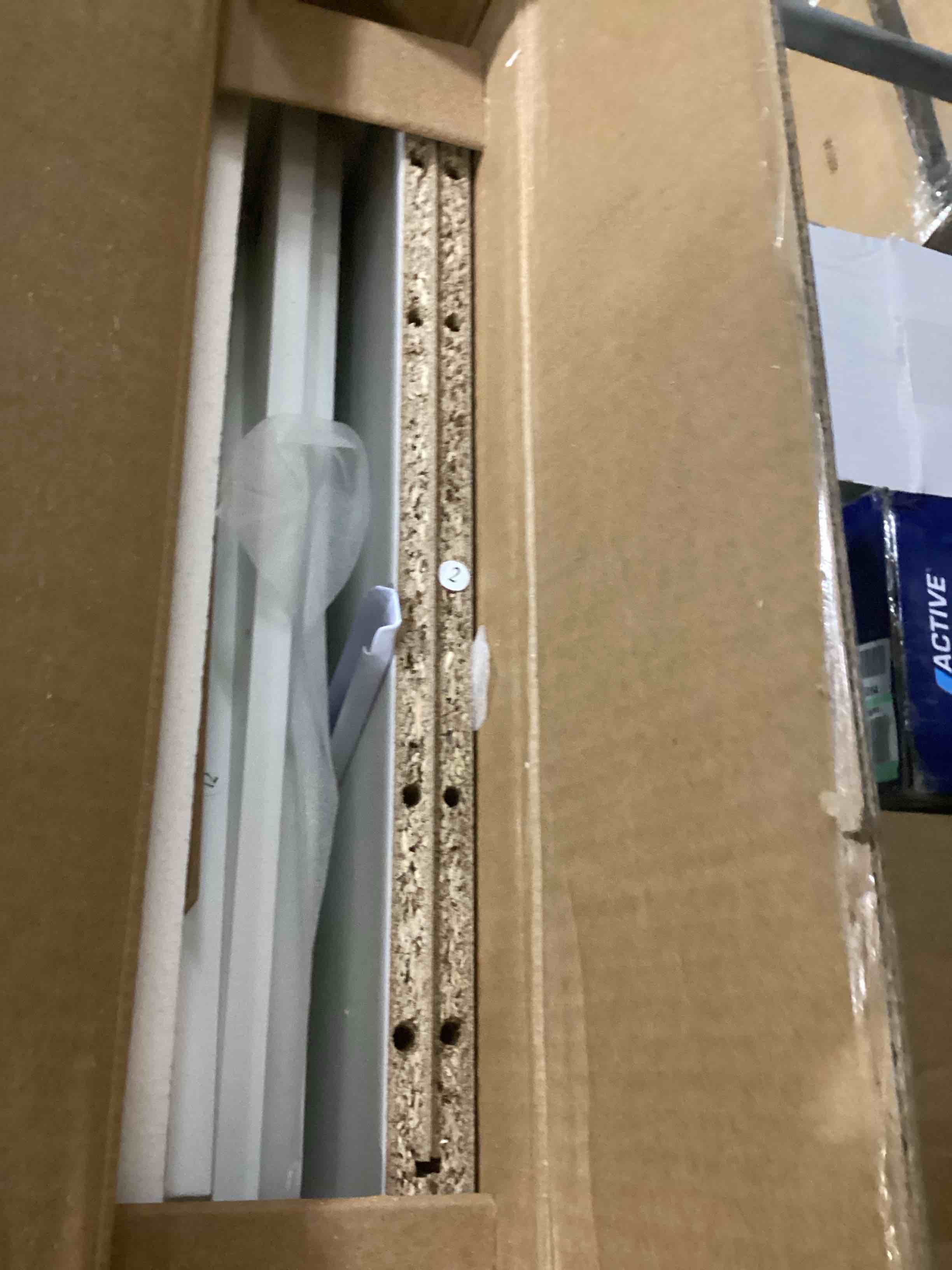 https://s3.amazonaws.com/lotting-images-prod/bidfta/RED5200775_1707926750187.jpeg