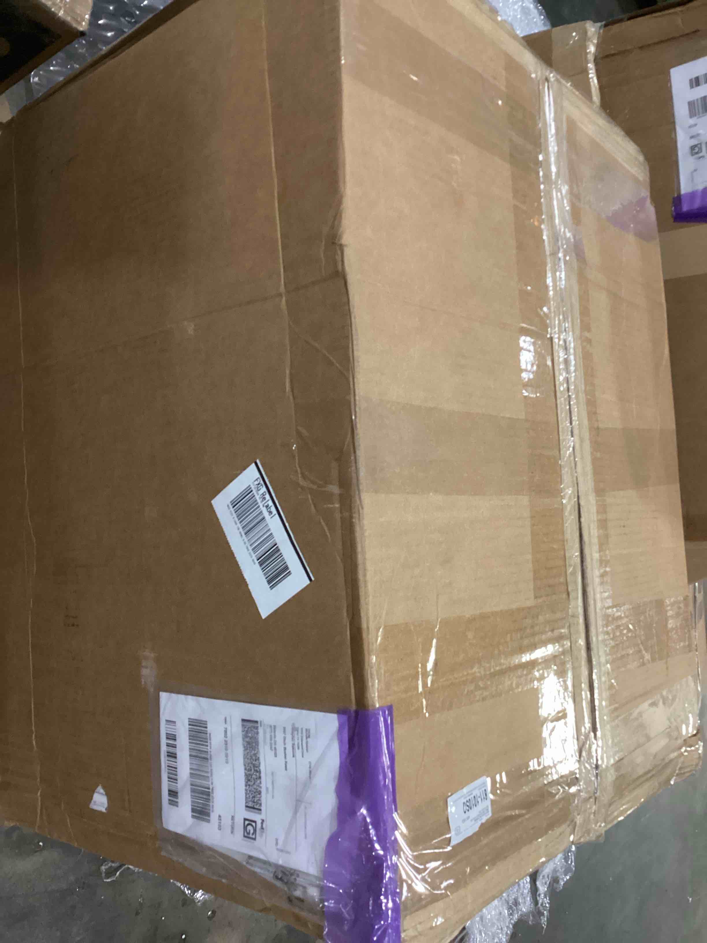 https://s3.amazonaws.com/lotting-images-prod/bidfta/RED5200777_1707927570844.jpeg