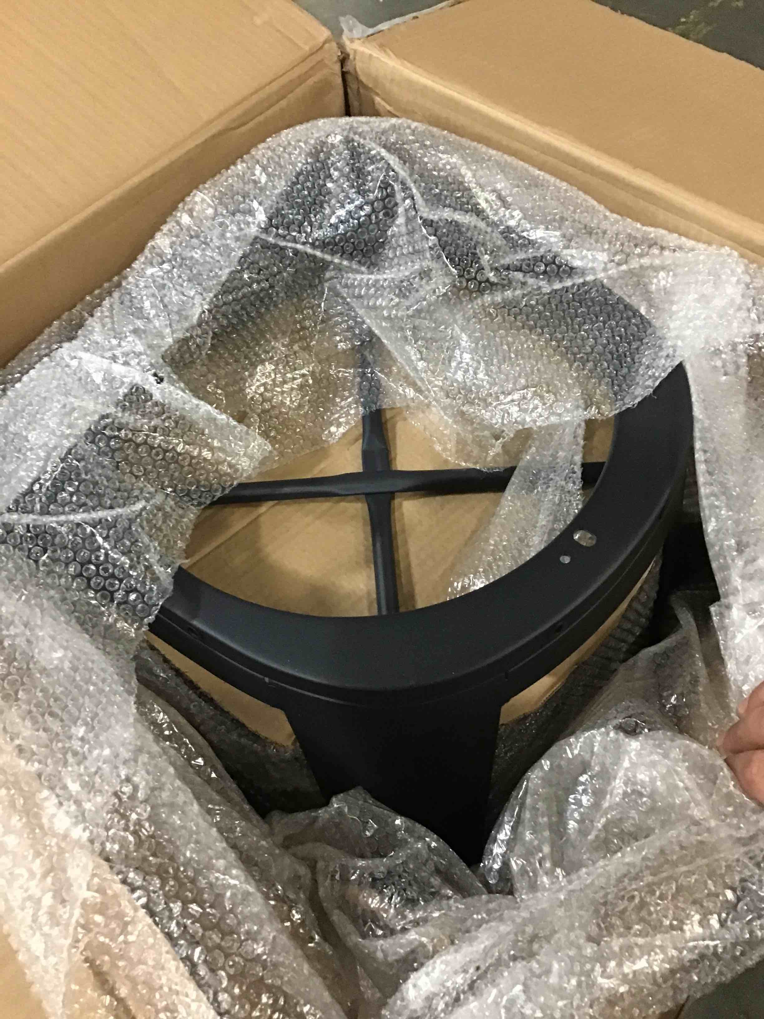 https://s3.amazonaws.com/lotting-images-prod/bidfta/RED5200955_1706125342341.jpeg