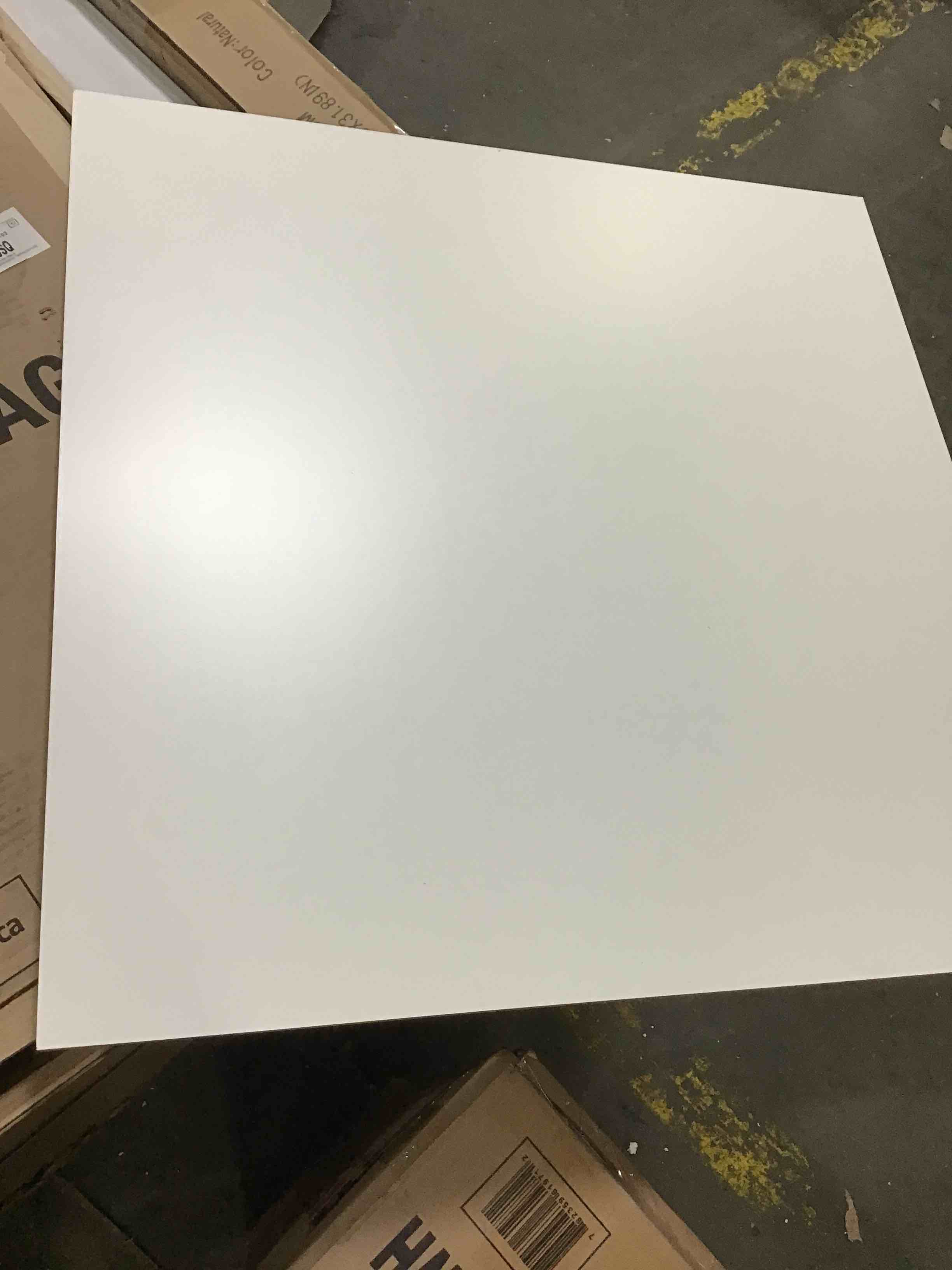 https://s3.amazonaws.com/lotting-images-prod/bidfta/RED5200958_1706126087741.jpeg
