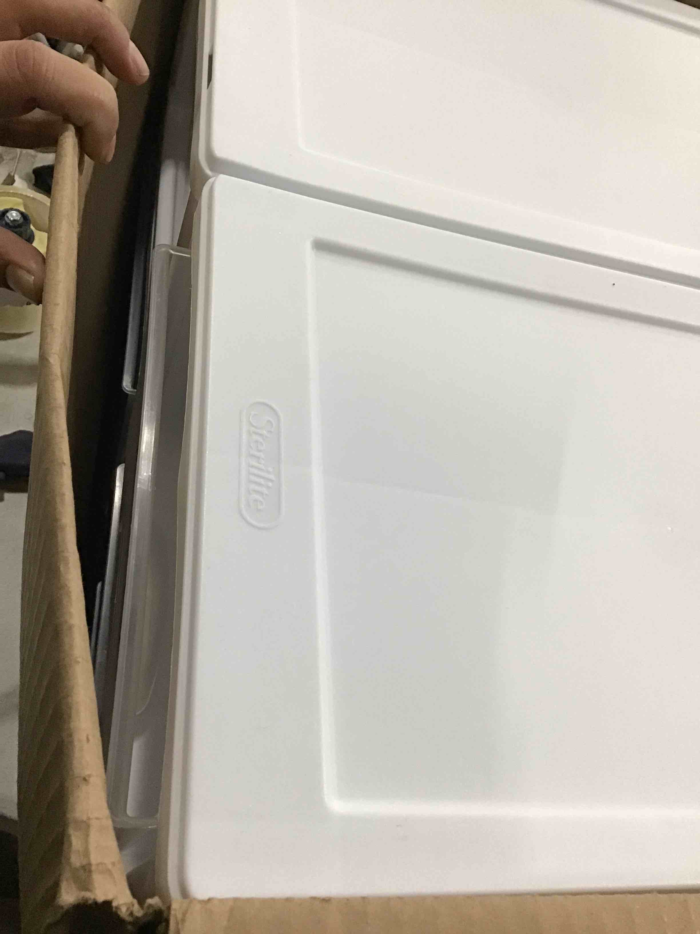 https://s3.amazonaws.com/lotting-images-prod/bidfta/RED5200960_1706126730706.jpeg