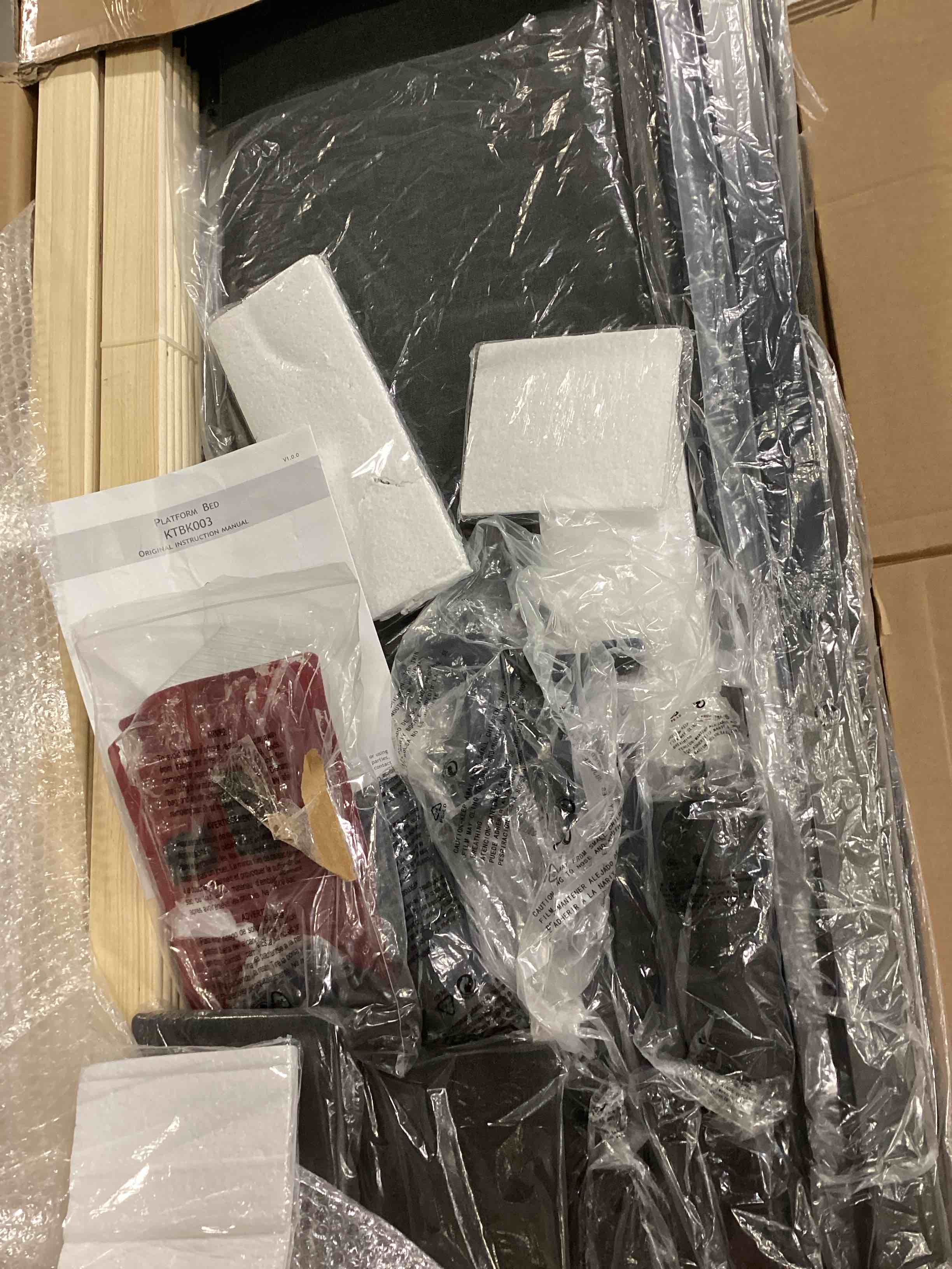 https://s3.amazonaws.com/lotting-images-prod/bidfta/RED5201424_1706878857340.jpeg