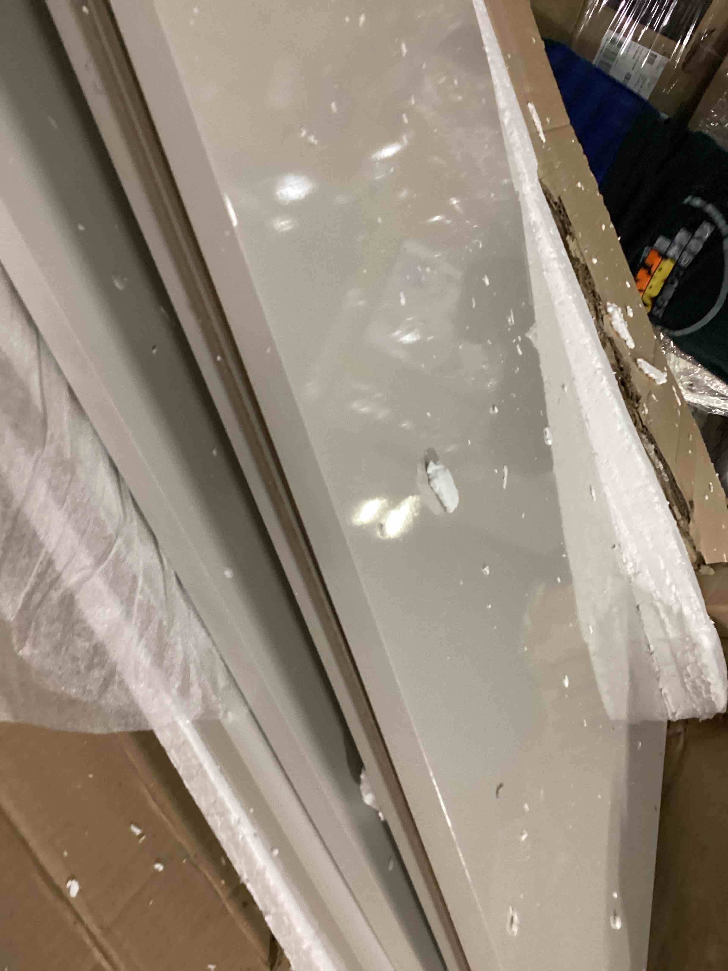 https://s3.amazonaws.com/lotting-images-prod/bidfta/RED5201425_1706879345216.jpeg