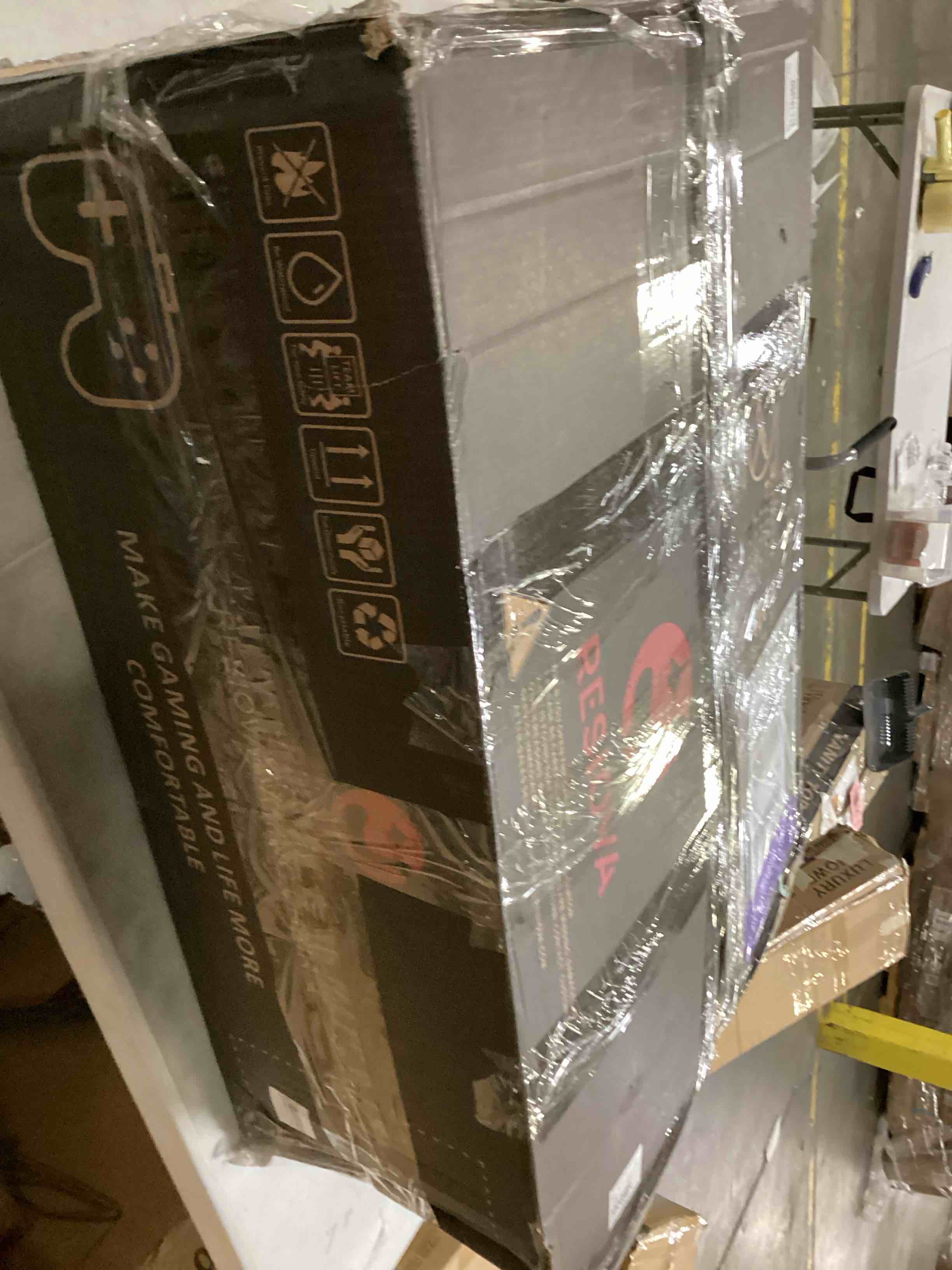 https://s3.amazonaws.com/lotting-images-prod/bidfta/RED5201760_1707420809777.jpeg