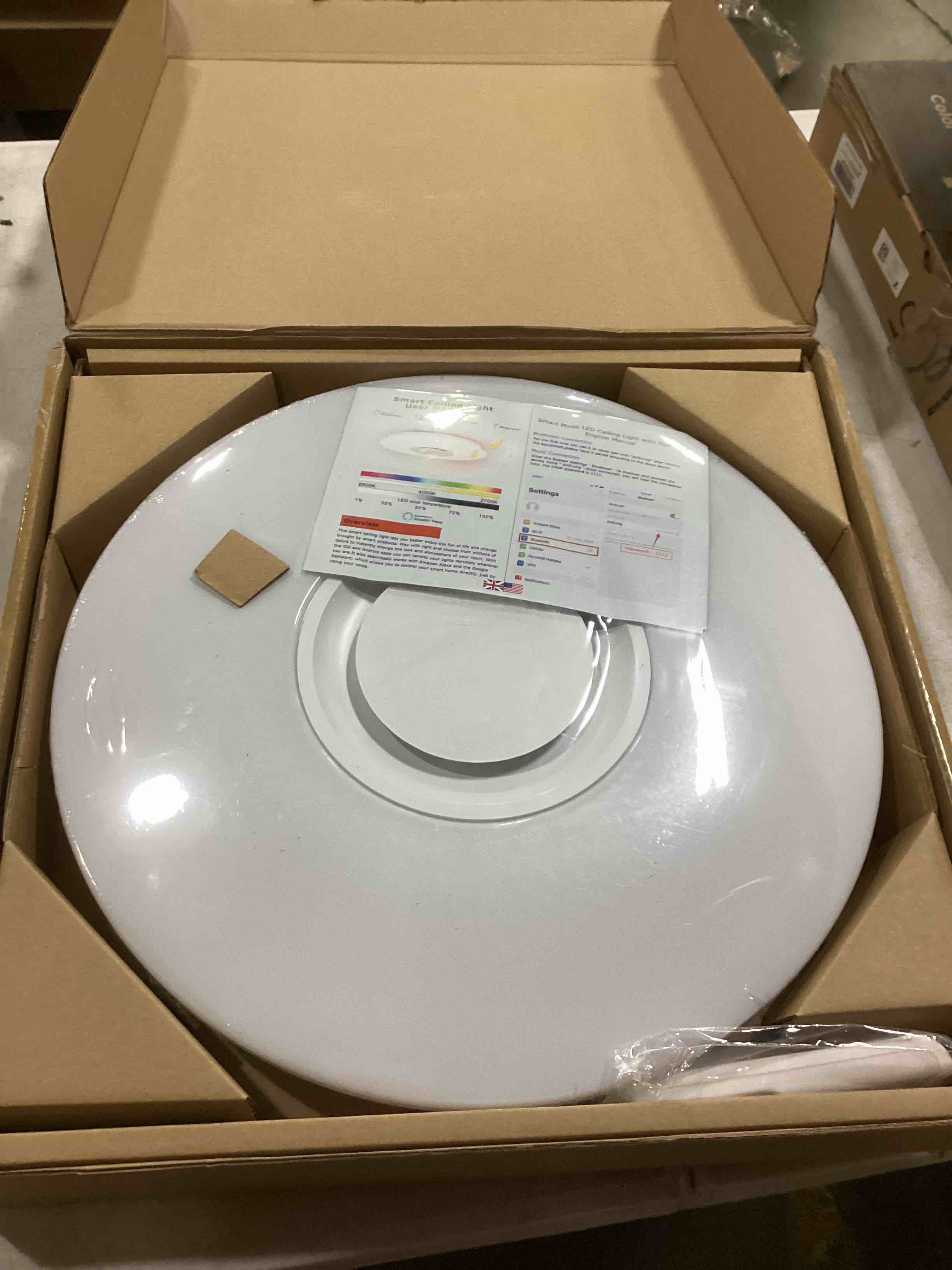 https://s3.amazonaws.com/lotting-images-prod/bidfta/RED5201894_1708008887052.jpeg