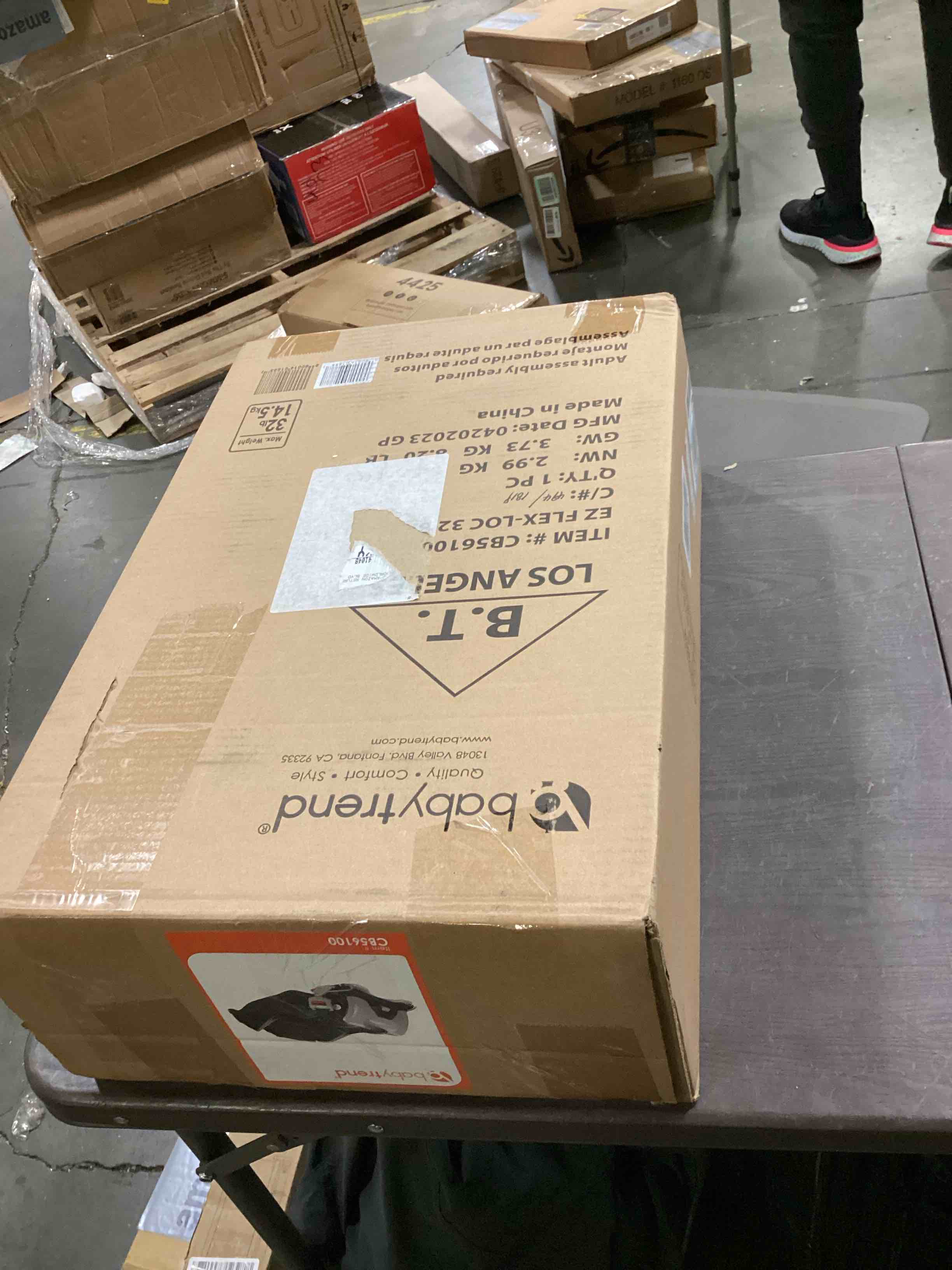 https://s3.amazonaws.com/lotting-images-prod/bidfta/RED5202177_1709049089822.jpeg