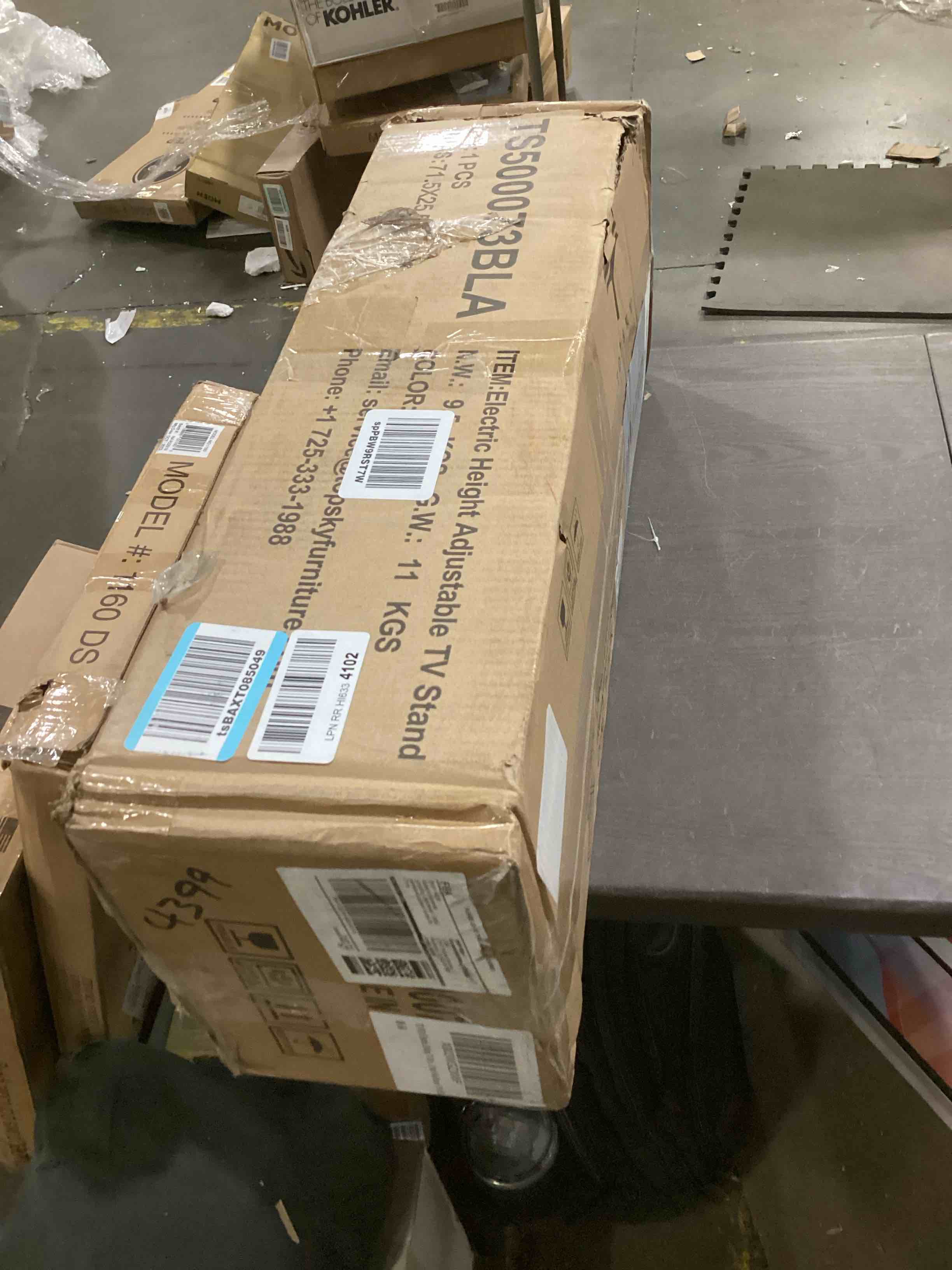 https://s3.amazonaws.com/lotting-images-prod/bidfta/RED5202285_1709143771004.jpeg