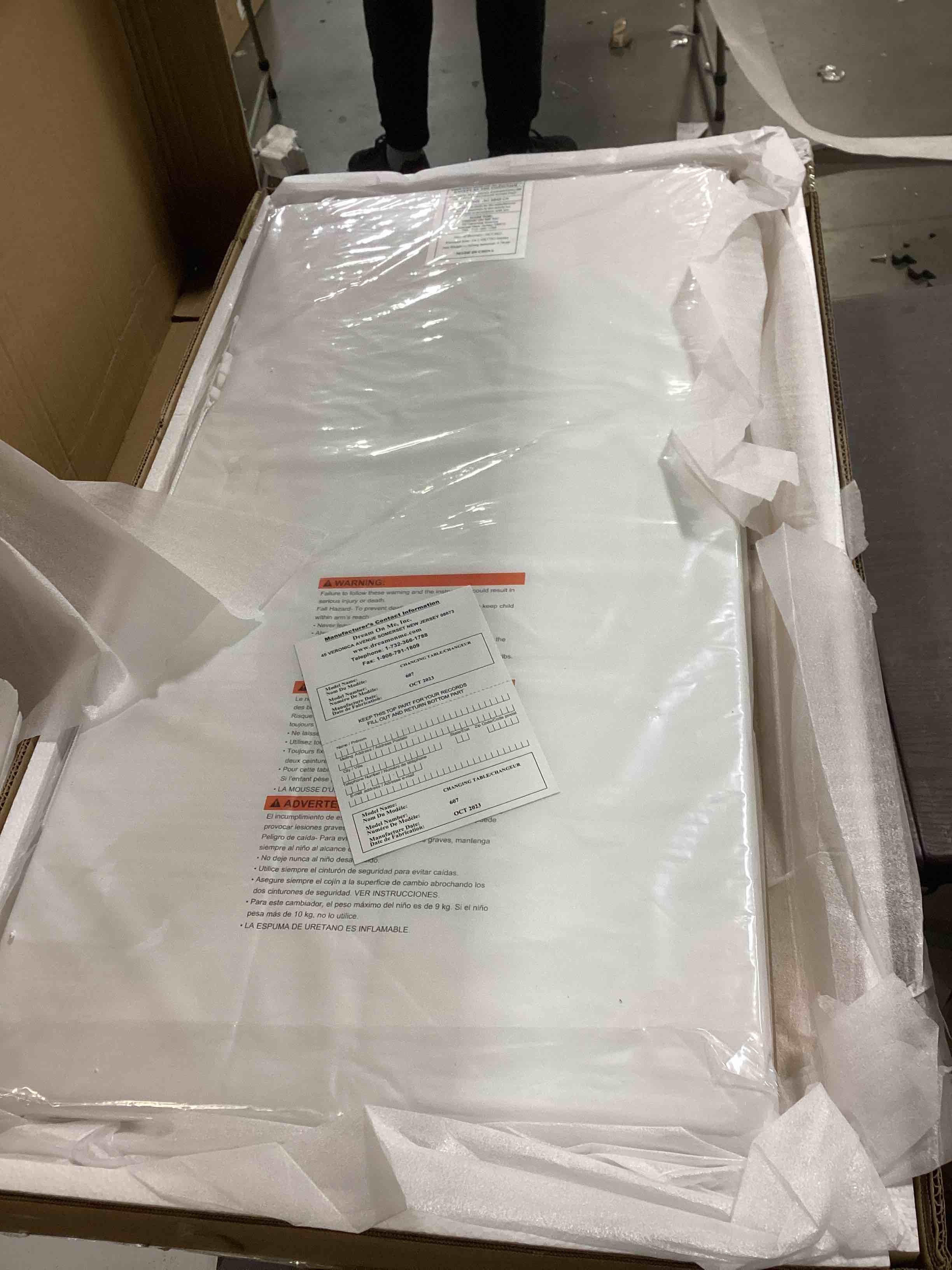 https://s3.amazonaws.com/lotting-images-prod/bidfta/RED5202334_1709217483807.jpeg