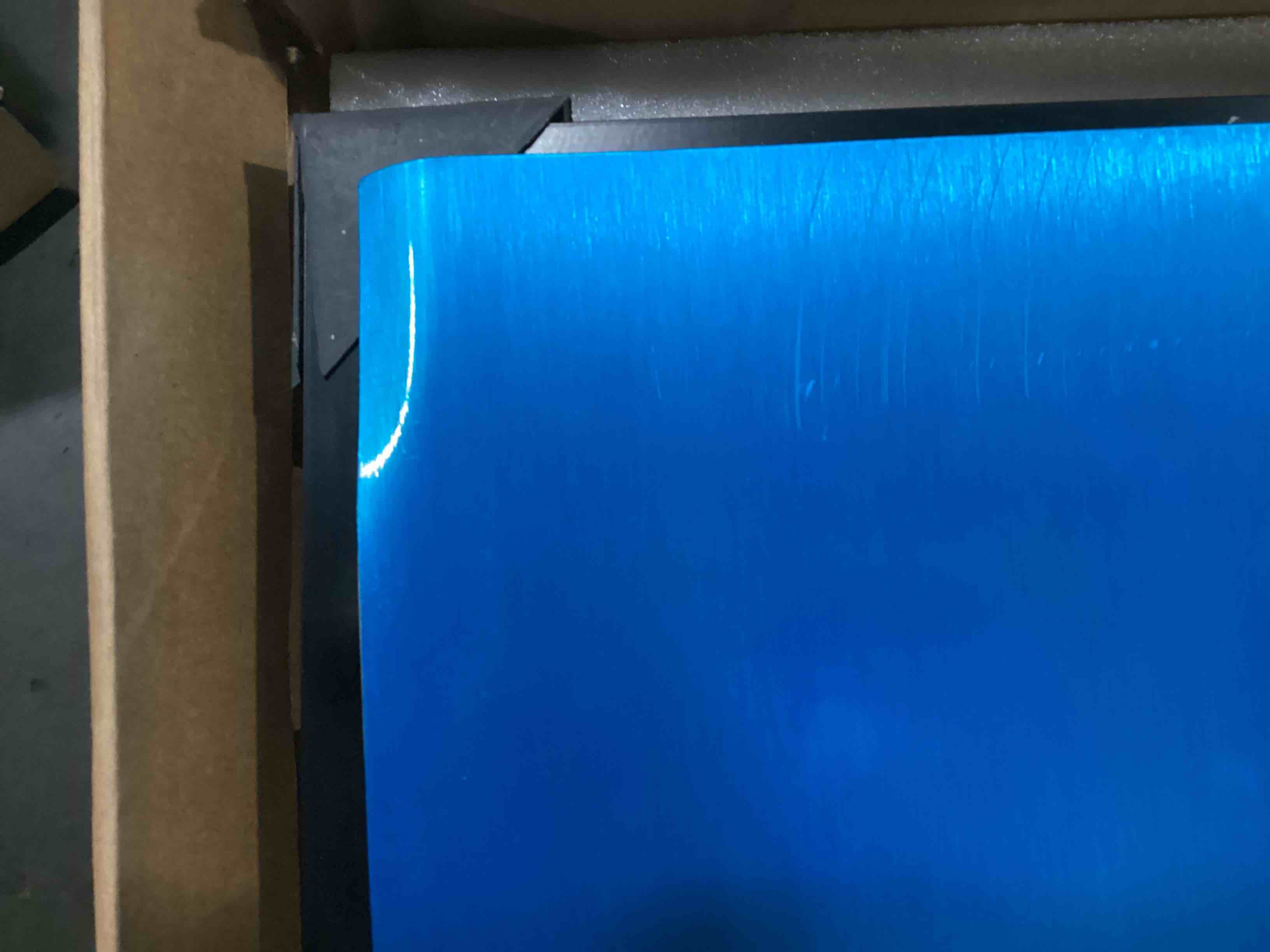 https://s3.amazonaws.com/lotting-images-prod/bidfta/RED5202468_1706112594044.jpeg