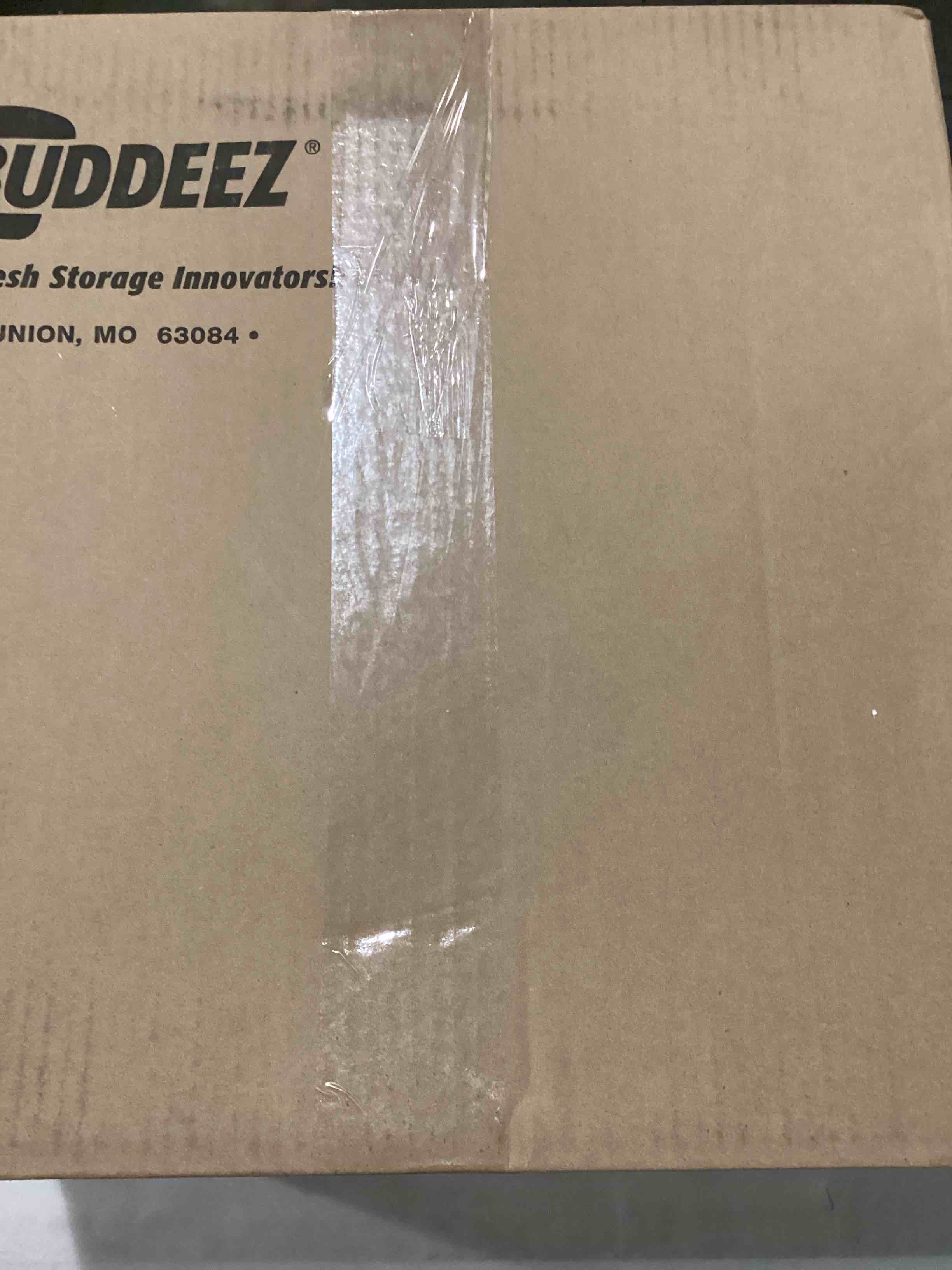 https://s3.amazonaws.com/lotting-images-prod/bidfta/RED5202765_1706557737744.jpeg