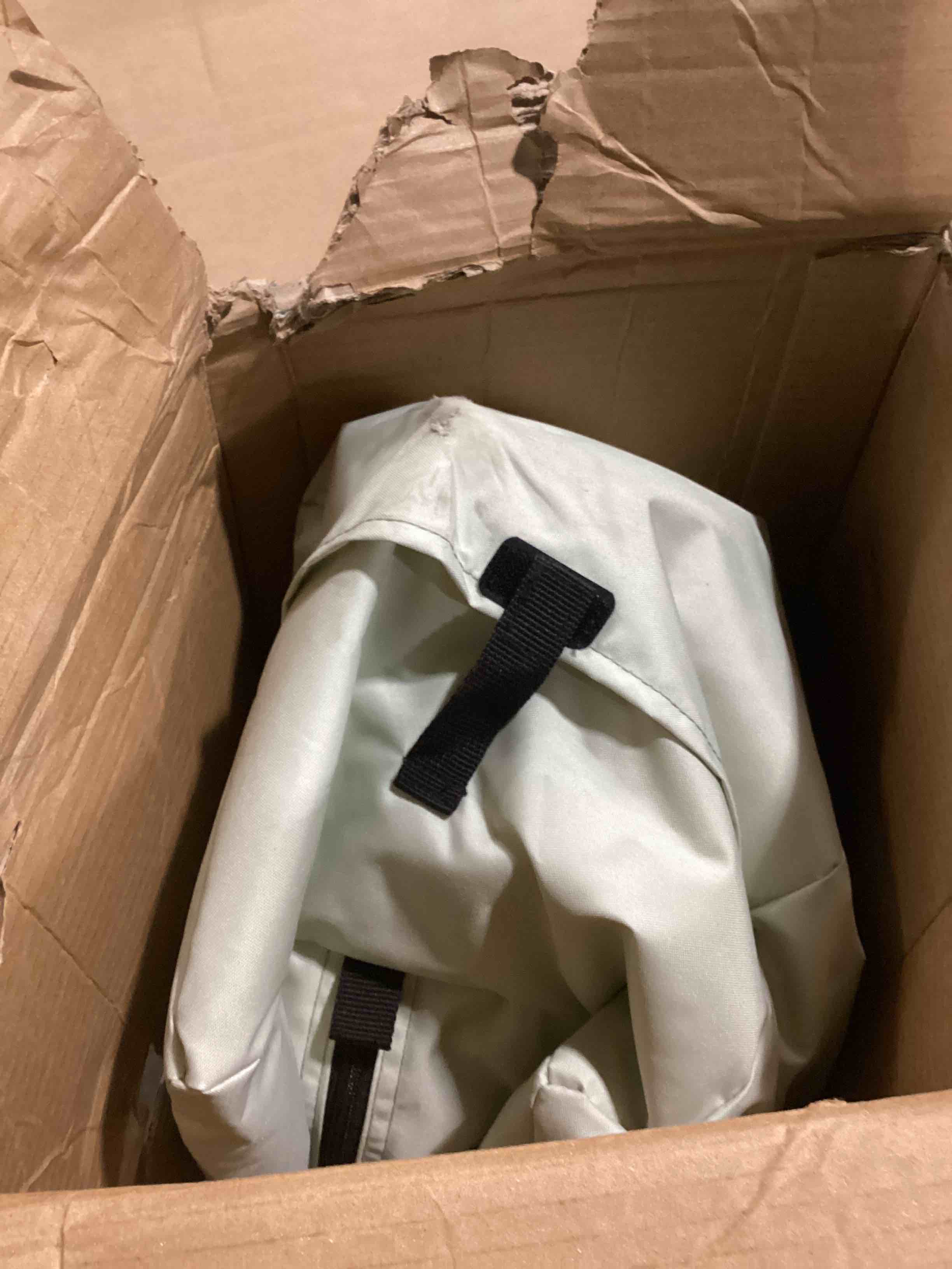 https://s3.amazonaws.com/lotting-images-prod/bidfta/RED5203408_1707422514741.jpeg
