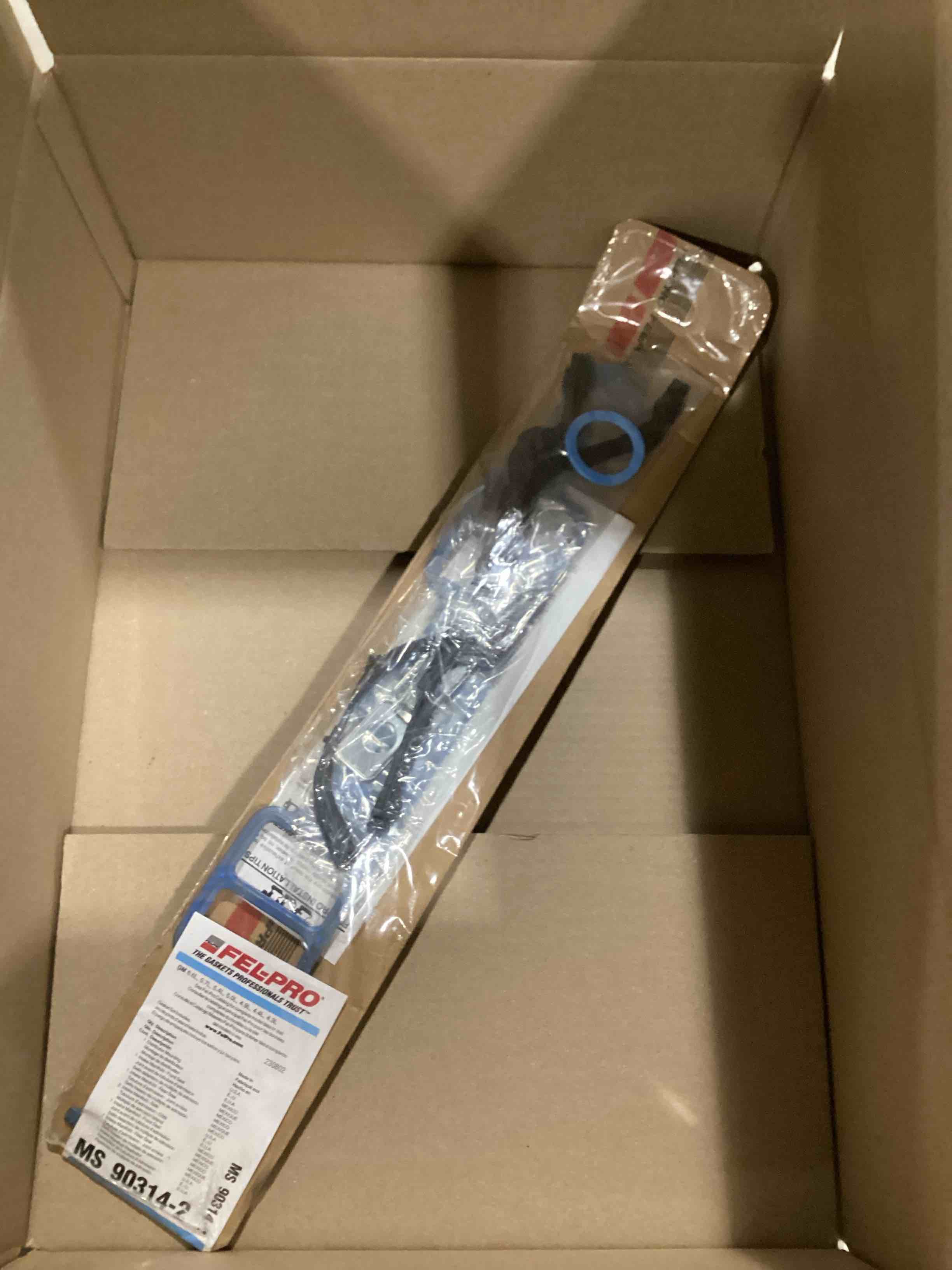 https://s3.amazonaws.com/lotting-images-prod/bidfta/RED5203761_1708000887120.jpeg