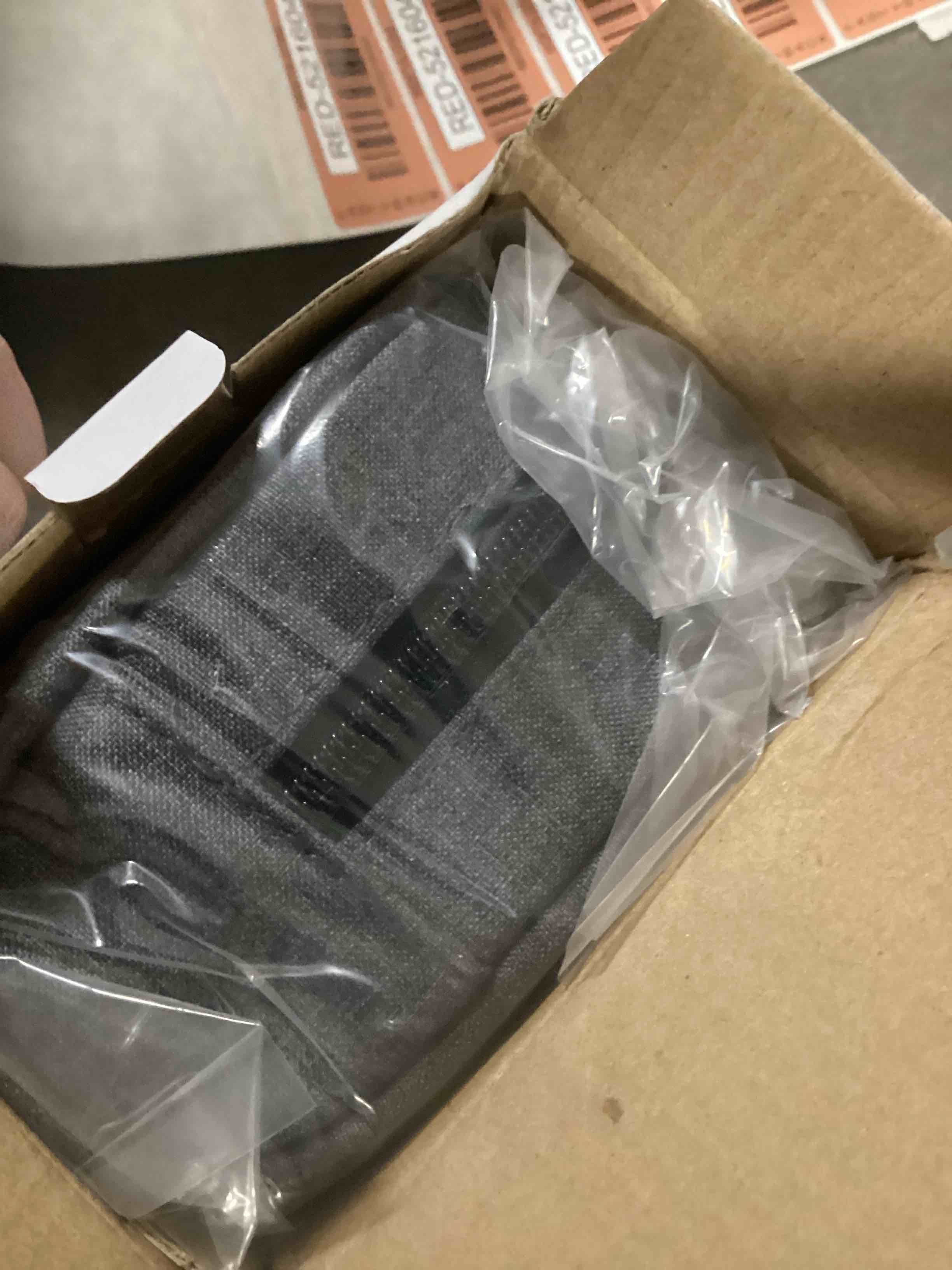 https://s3.amazonaws.com/lotting-images-prod/bidfta/RED5216042_1701281711623.jpeg