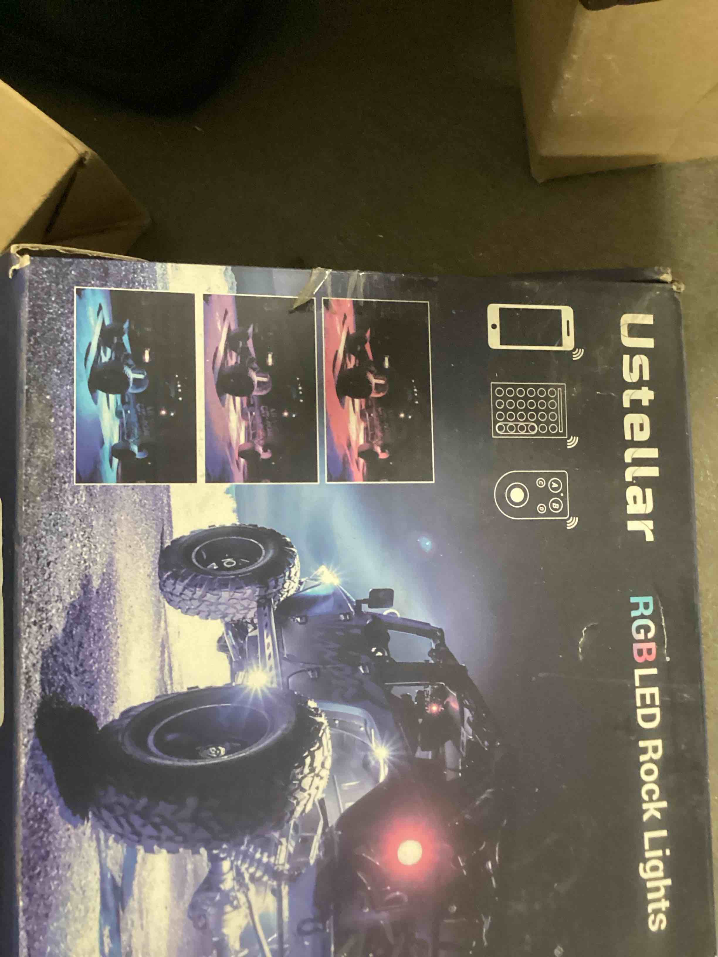https://s3.amazonaws.com/lotting-images-prod/bidfta/RED5216055_1701280395755.jpeg