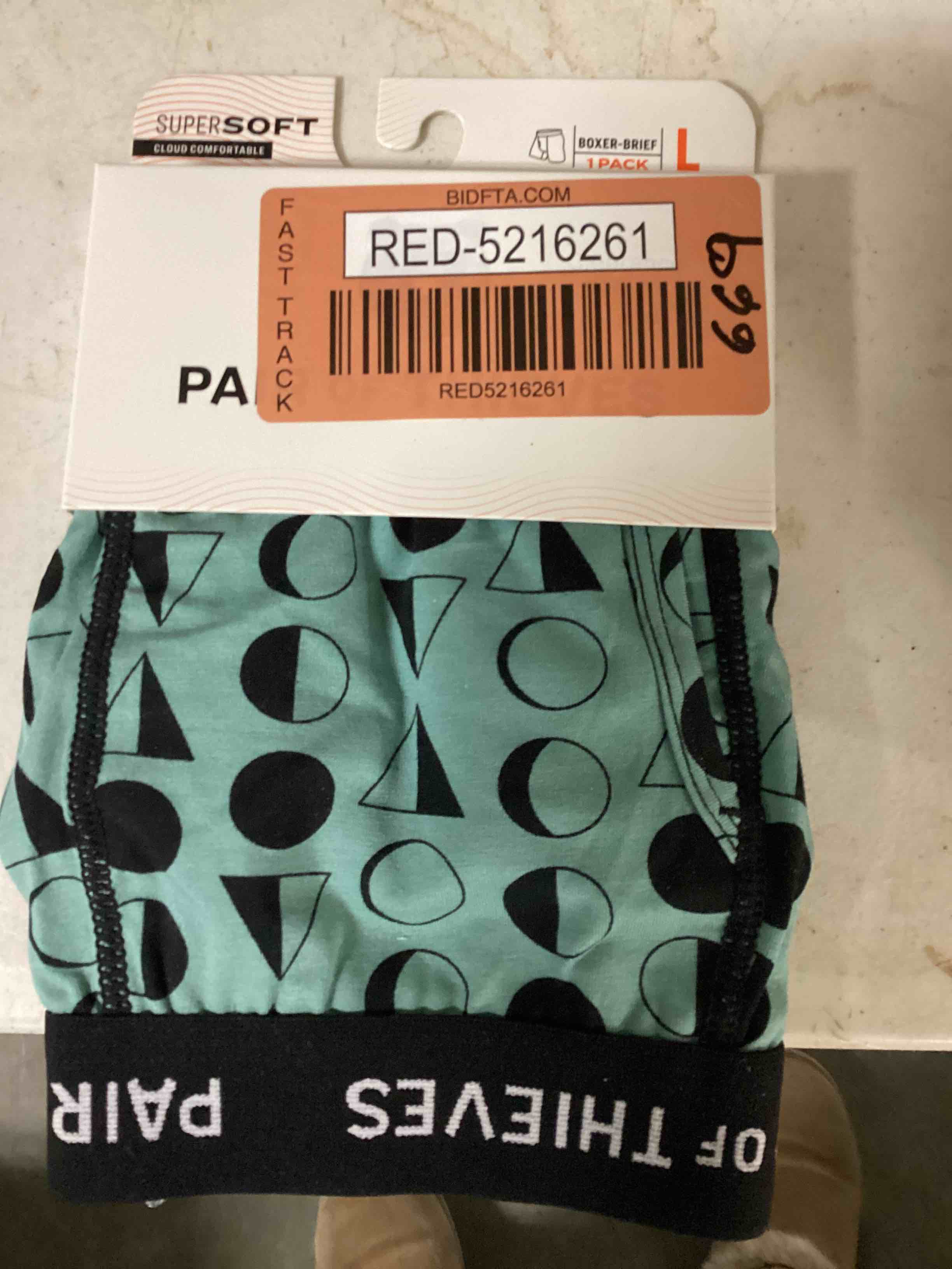https://s3.amazonaws.com/lotting-images-prod/bidfta/RED5216261_1701360861779.jpeg