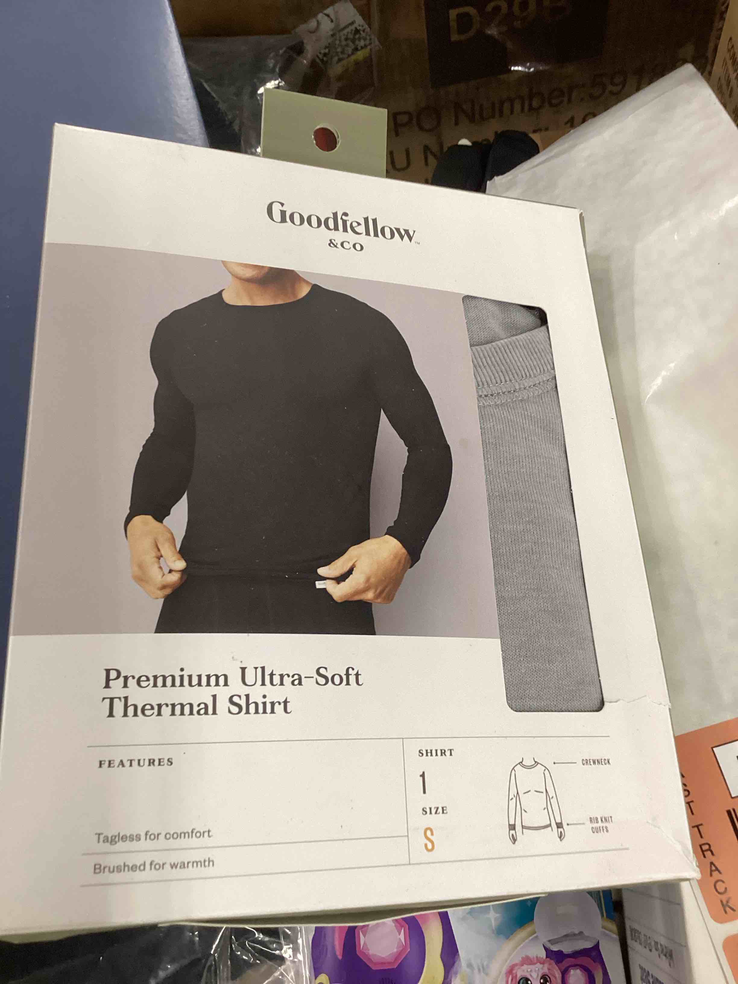 https://s3.amazonaws.com/lotting-images-prod/bidfta/RED5216460_1702144936502.jpeg