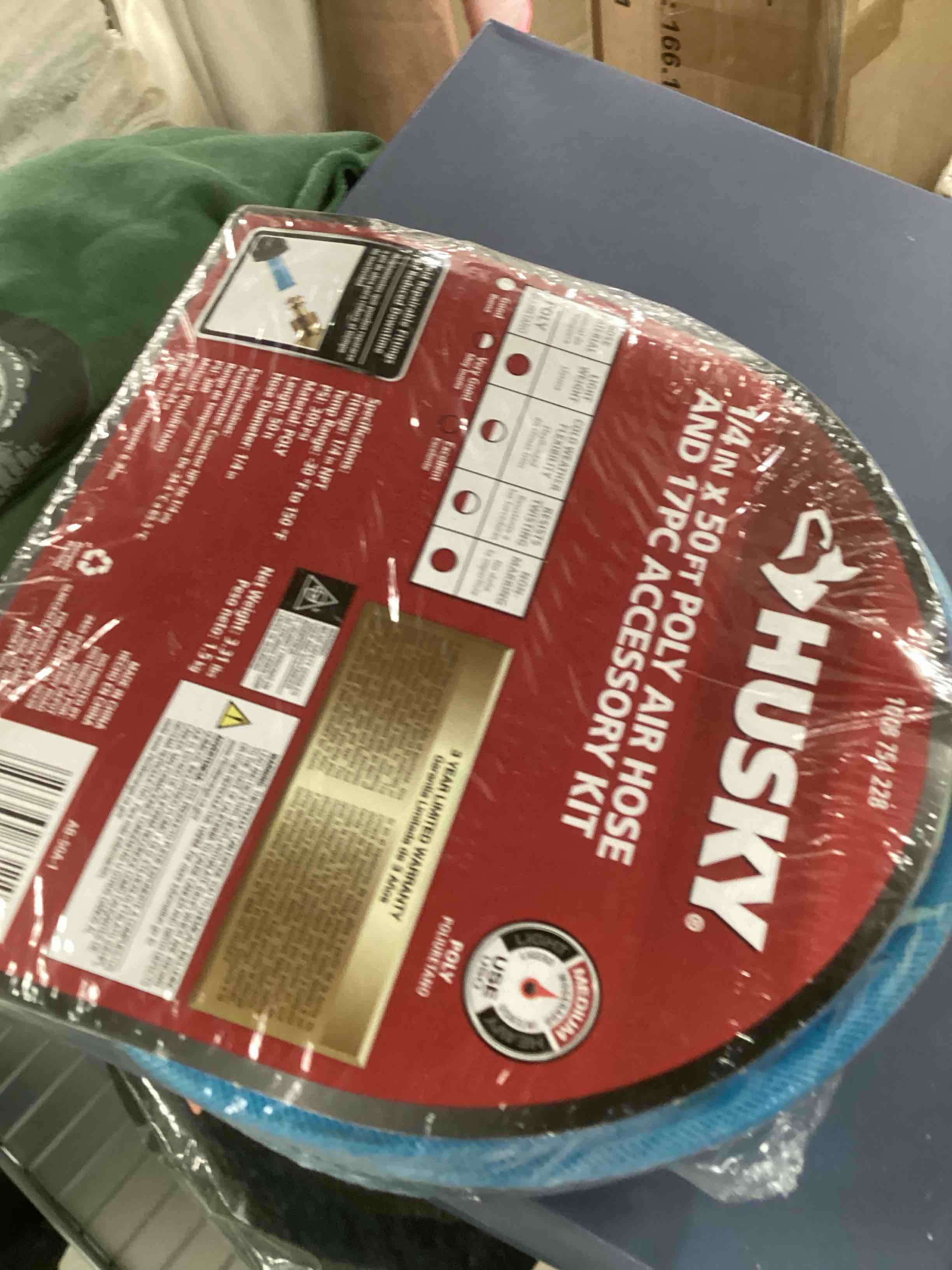 https://s3.amazonaws.com/lotting-images-prod/bidfta/RED5216472_1702145953540.jpeg