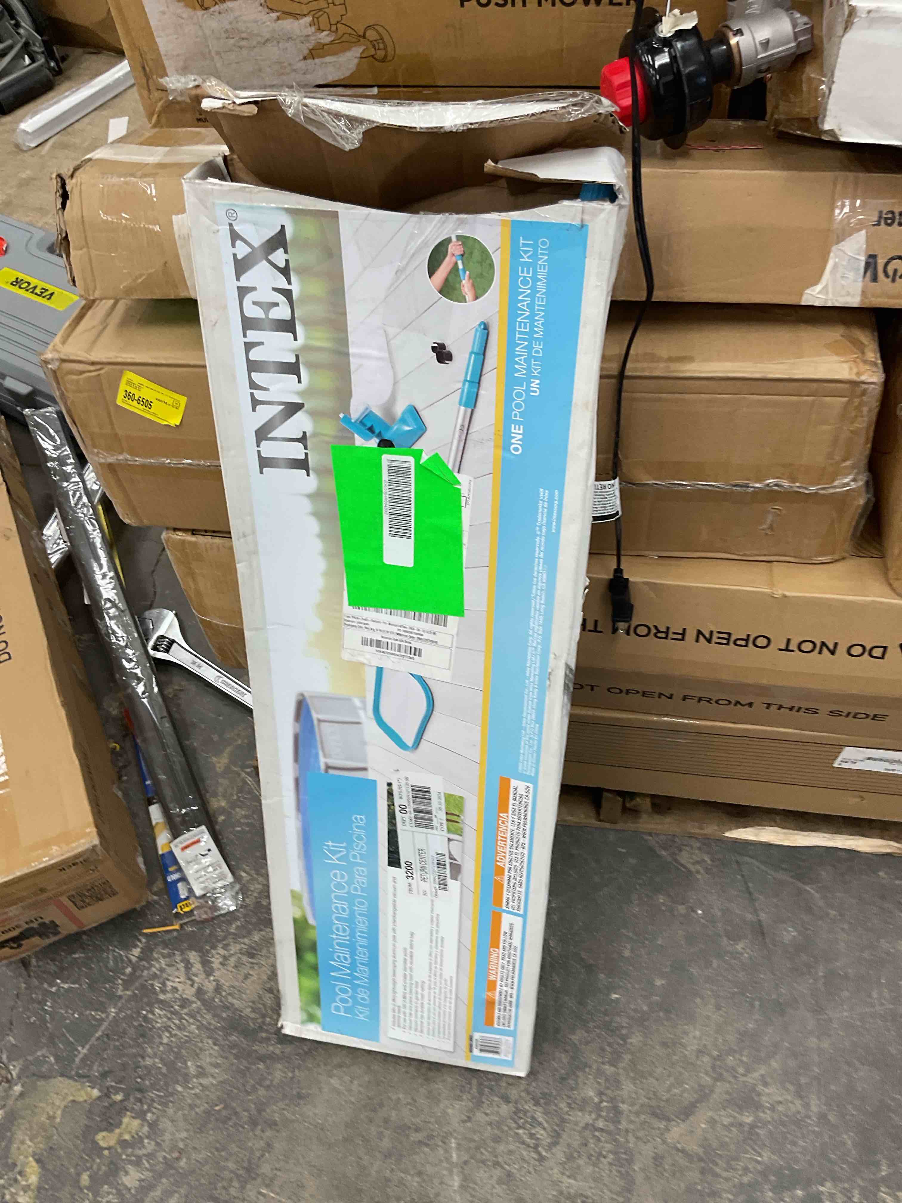 https://s3.amazonaws.com/lotting-images-prod/bidfta/RED5217623_1728589804806.jpeg