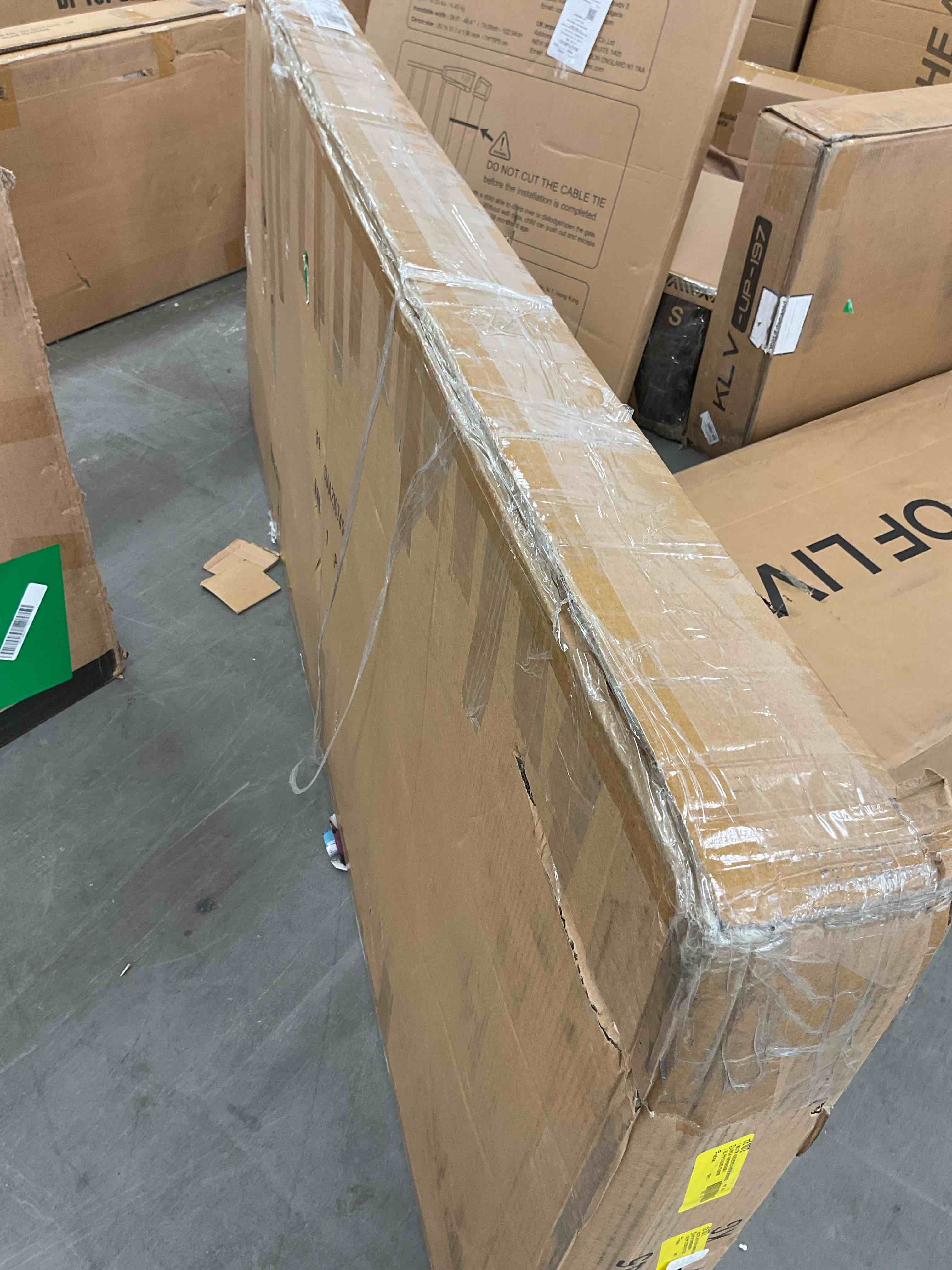 https://s3.amazonaws.com/lotting-images-prod/bidfta/RED5218500_1730742316011.jpeg