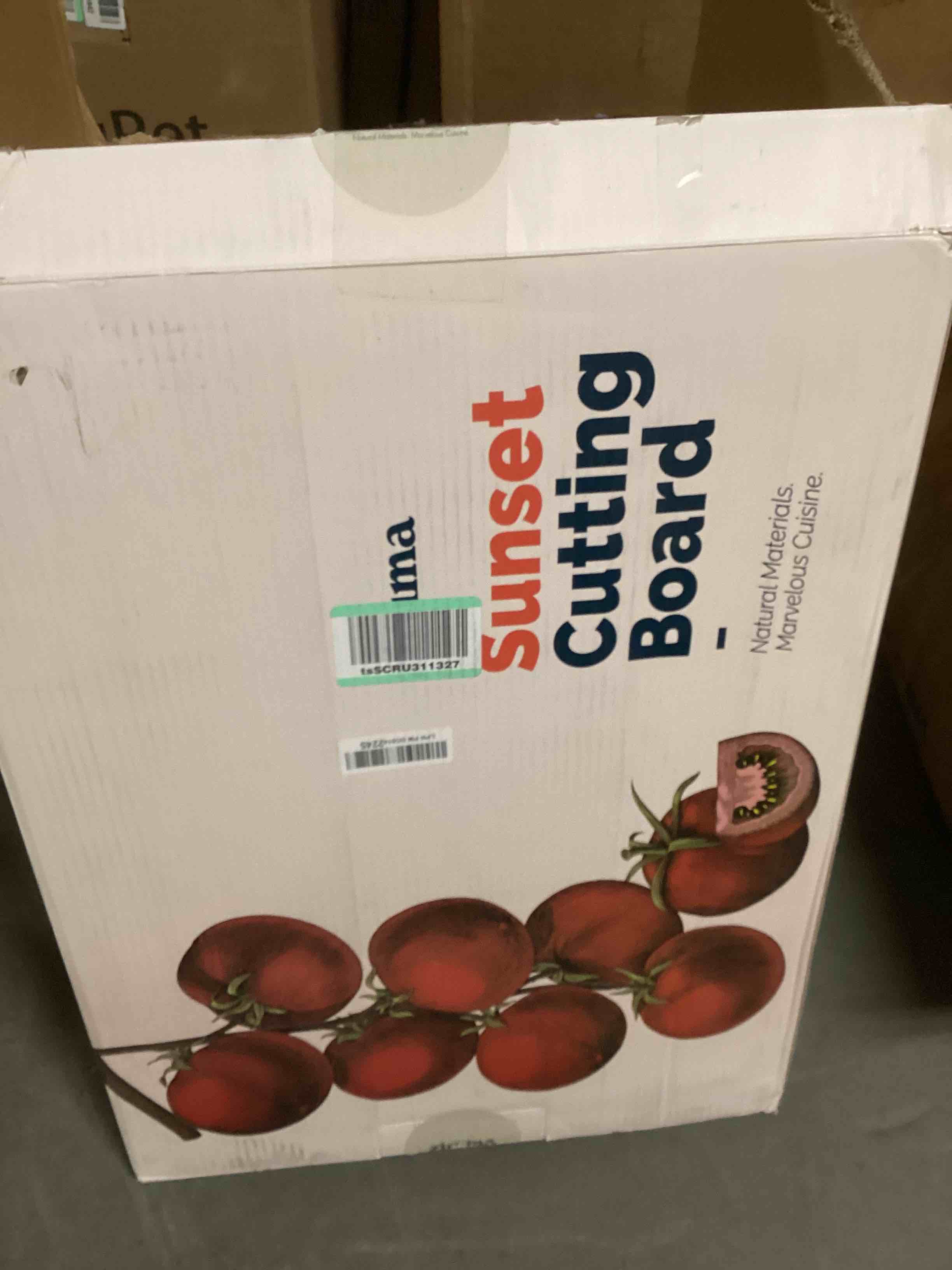 https://s3.amazonaws.com/lotting-images-prod/bidfta/RED5219289_1695691110653.jpeg
