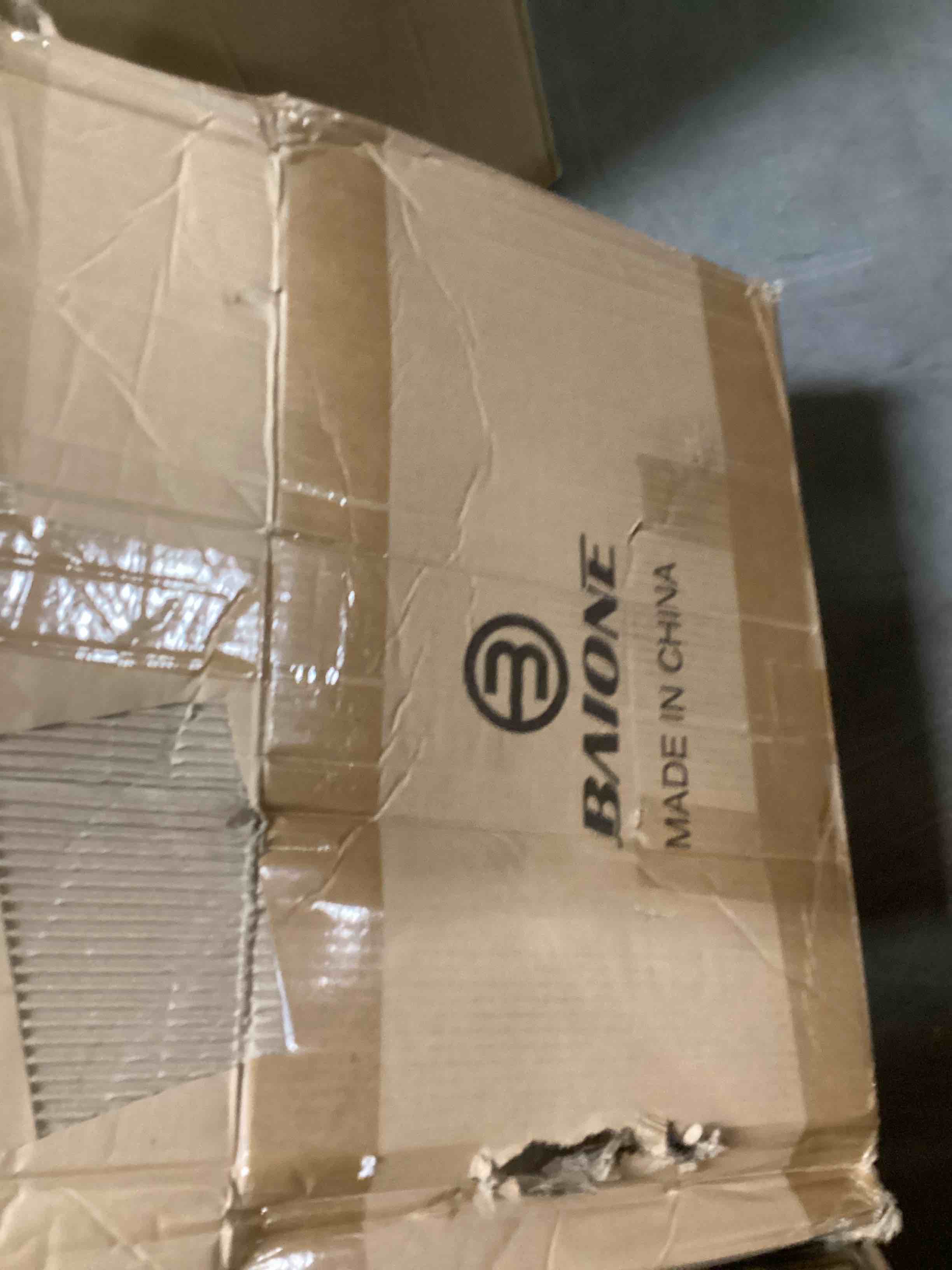 https://s3.amazonaws.com/lotting-images-prod/bidfta/RED5219290_1695691259754.jpeg