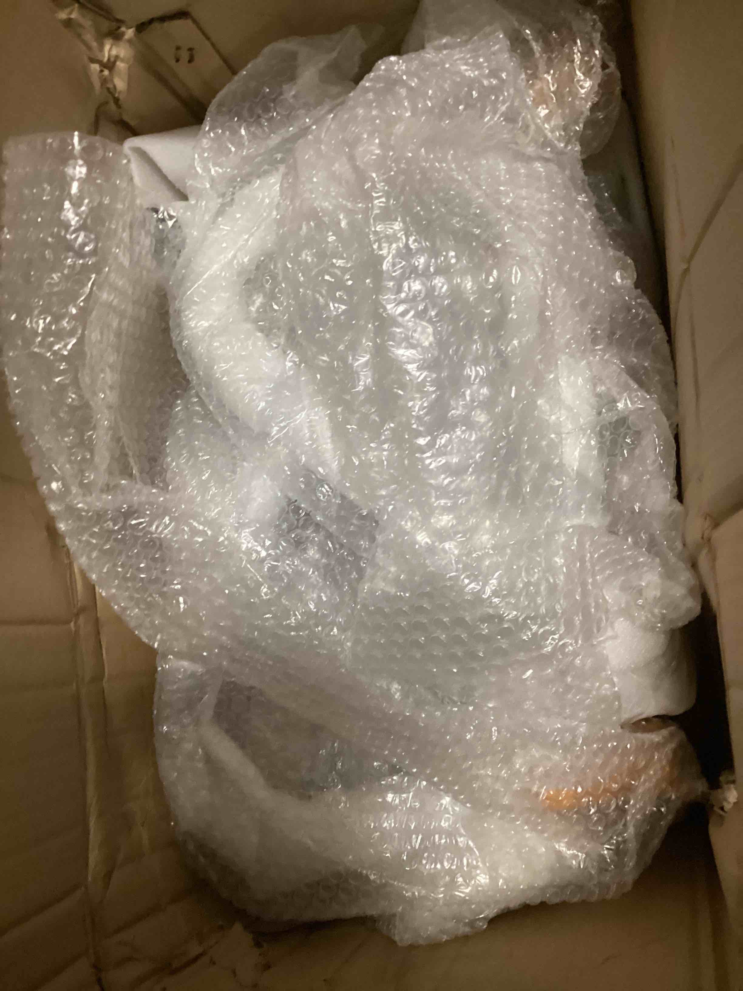 https://s3.amazonaws.com/lotting-images-prod/bidfta/RED5219290_1695691263535.jpeg