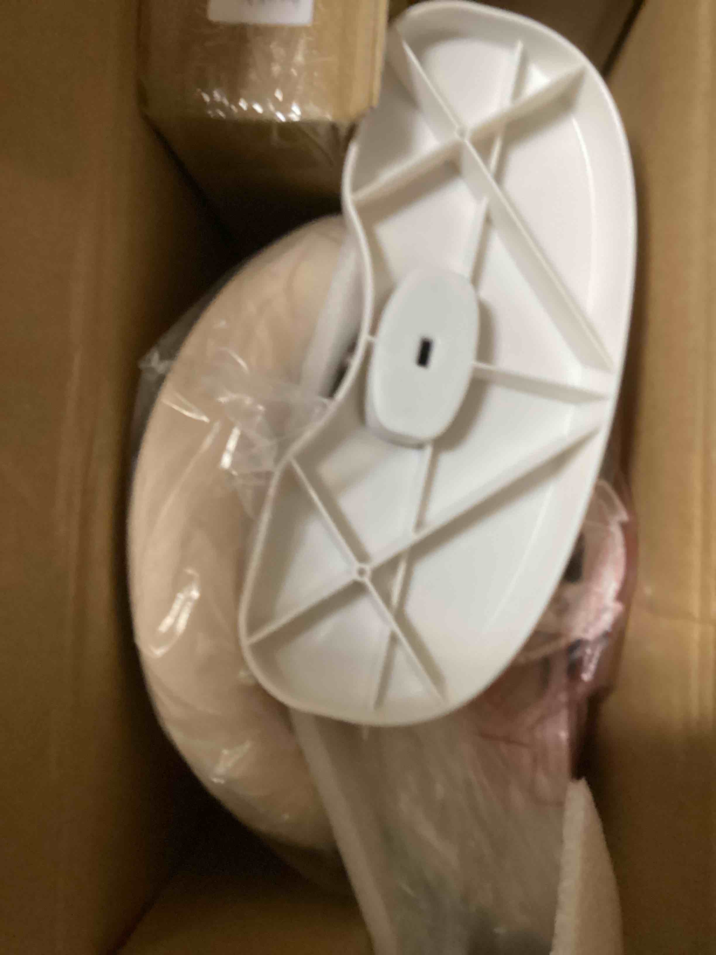 https://s3.amazonaws.com/lotting-images-prod/bidfta/RED5219291_1695691452175.jpeg