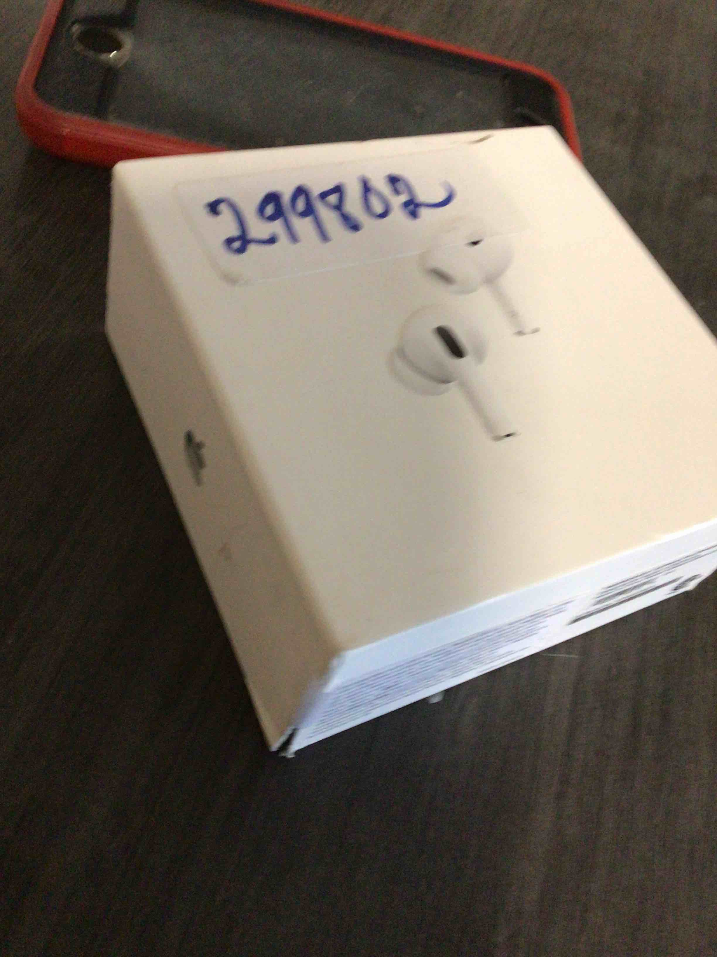 https://s3.amazonaws.com/lotting-images-prod/bidfta/RED5220055_1701377307514.jpeg