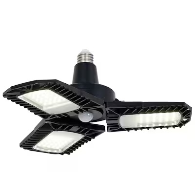 Utilitech 1-ft 8000-Lumen Black 3-Light LED Diffuser Garage Shop Light
