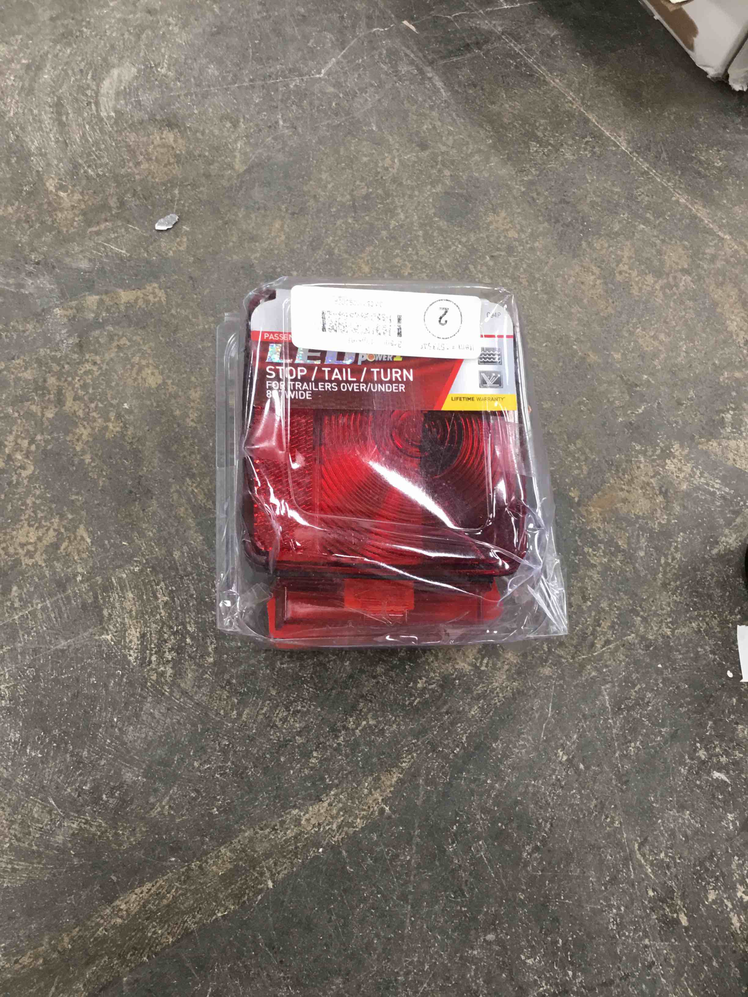 https://s3.amazonaws.com/lotting-images-prod/bidfta/RED5221300_1714858432788.jpeg