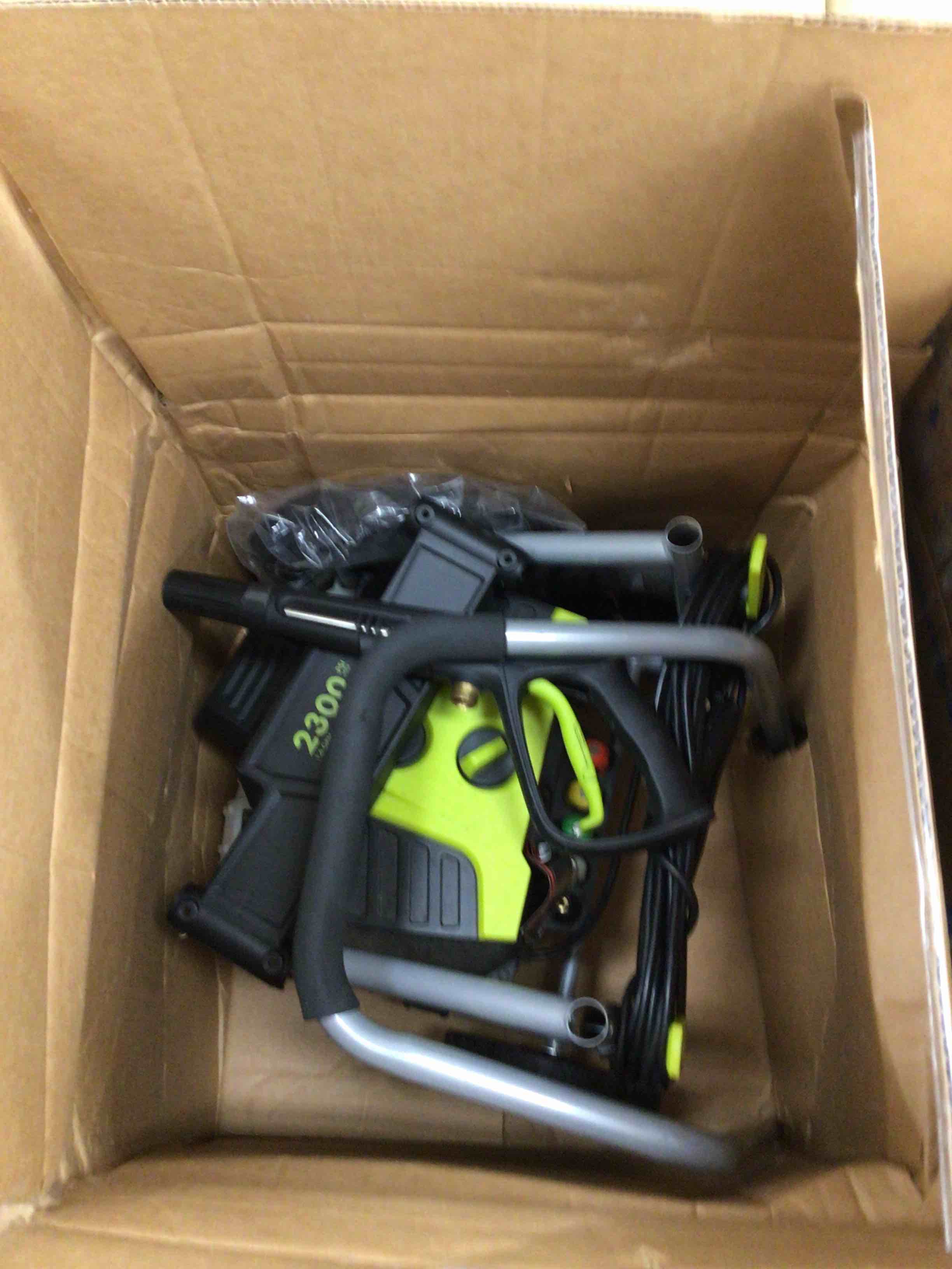 https://s3.amazonaws.com/lotting-images-prod/bidfta/RED5223566_1706979933133.jpeg