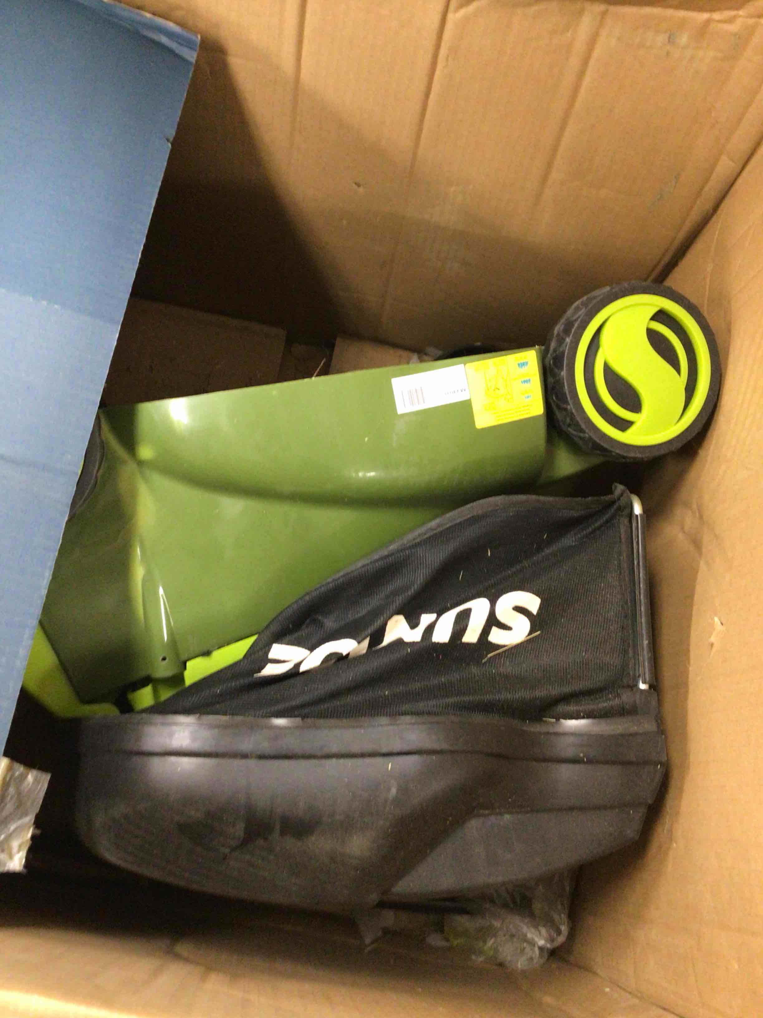 https://s3.amazonaws.com/lotting-images-prod/bidfta/RED5223599_1706974091244.jpeg