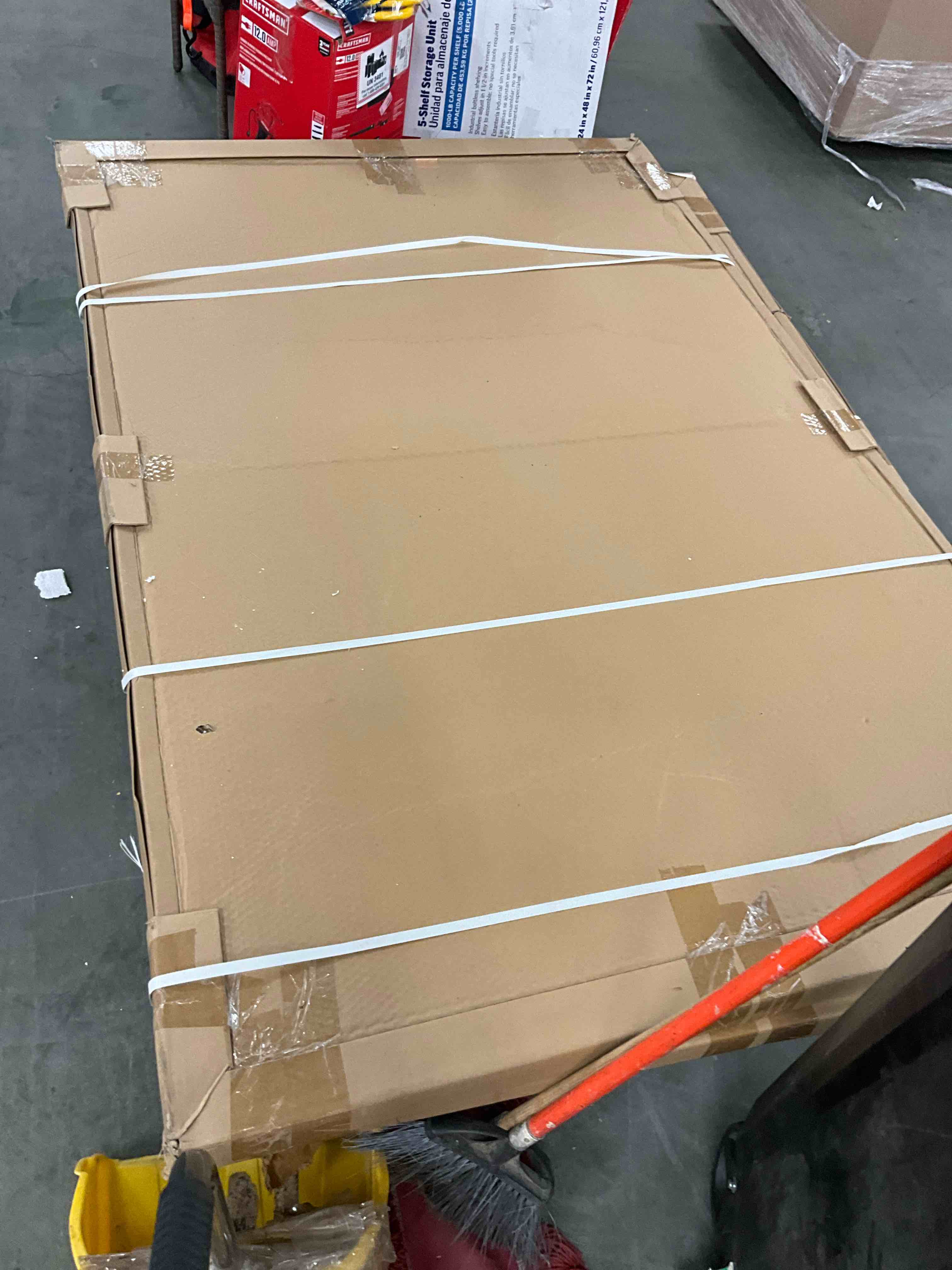 https://s3.amazonaws.com/lotting-images-prod/bidfta/RED5224812_1720617702990.jpeg