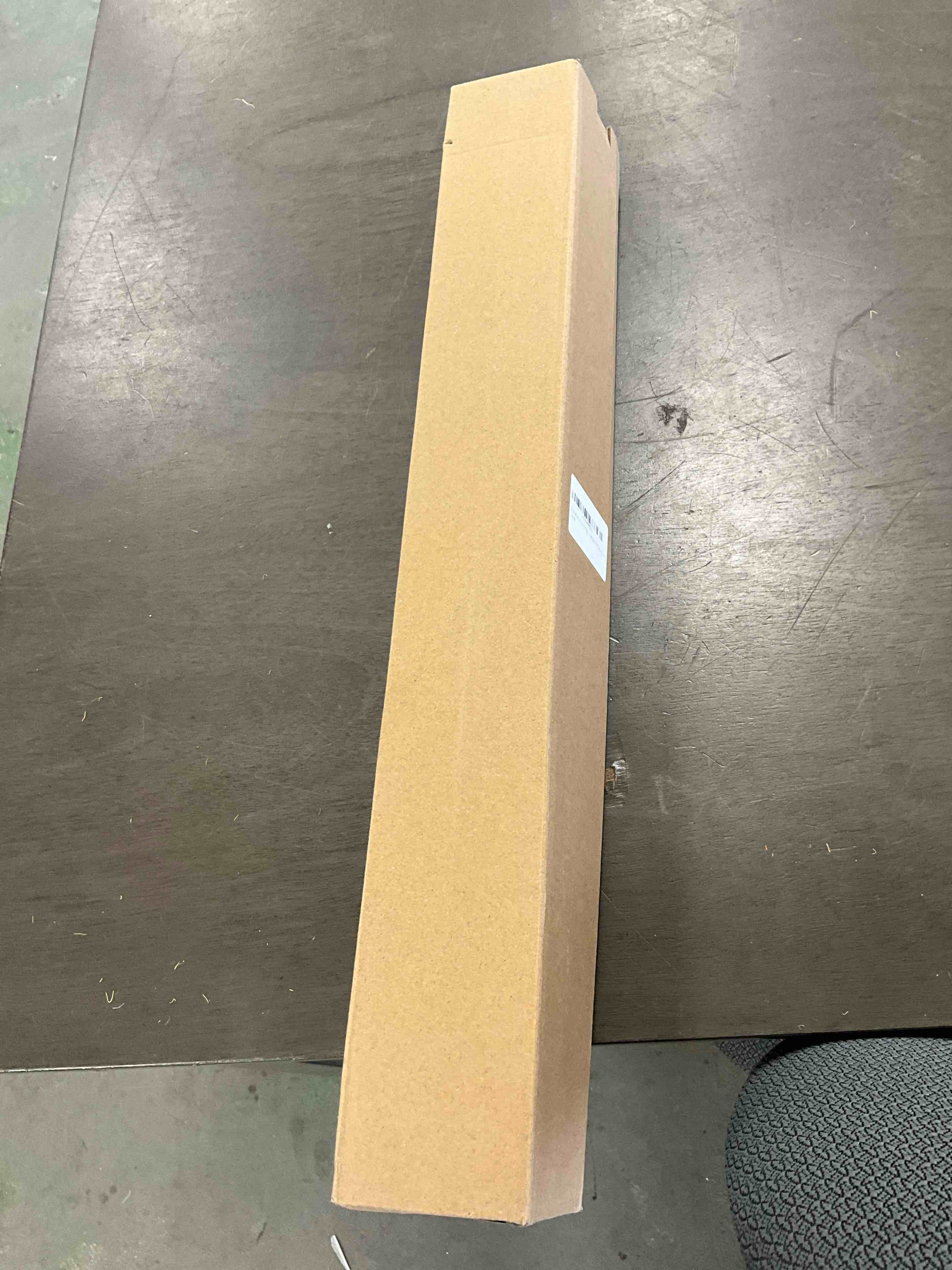 https://s3.amazonaws.com/lotting-images-prod/bidfta/RED5224830_1720612908554.jpeg