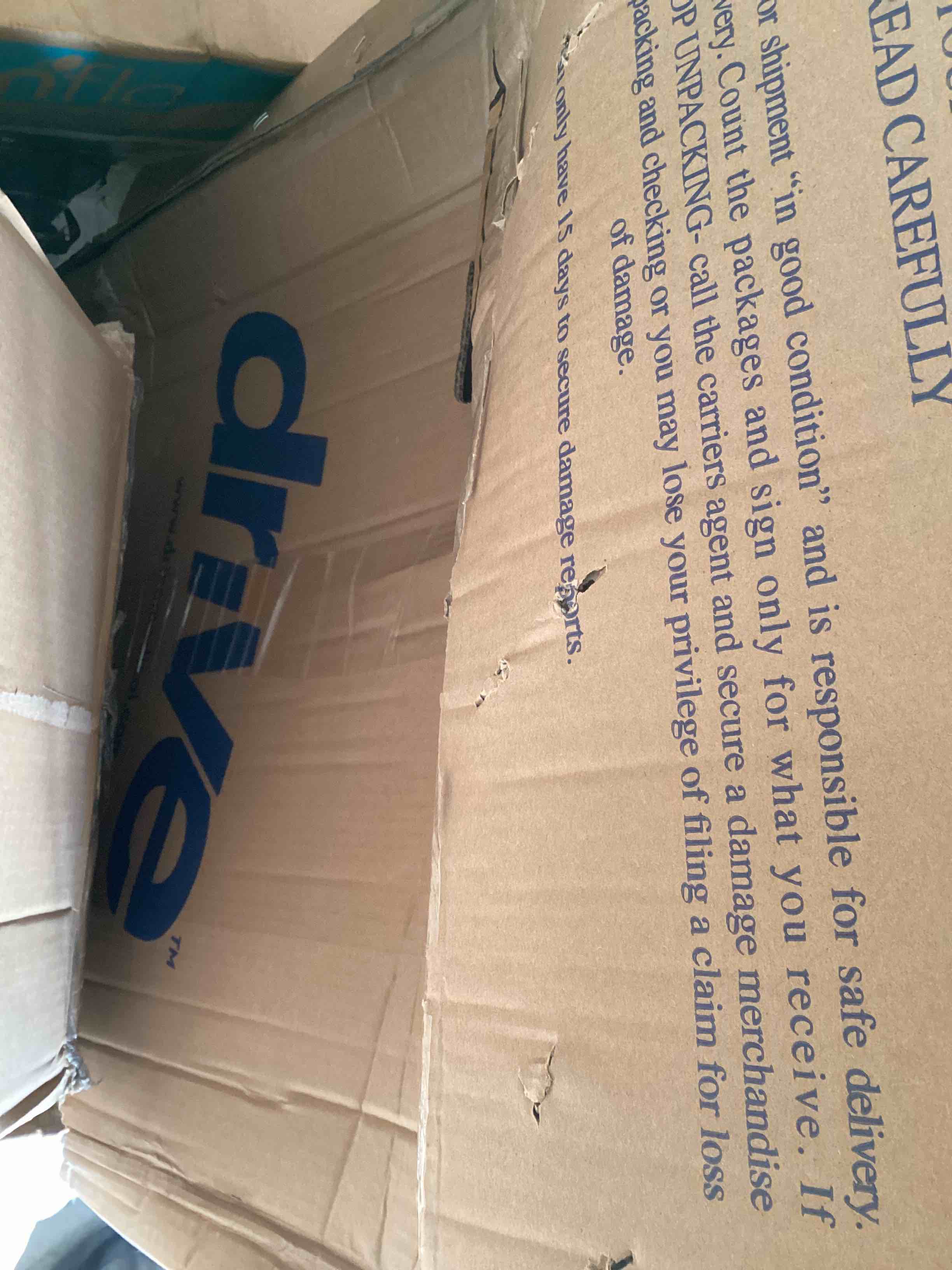 https://s3.amazonaws.com/lotting-images-prod/bidfta/RED5226540_1697117326998.jpeg