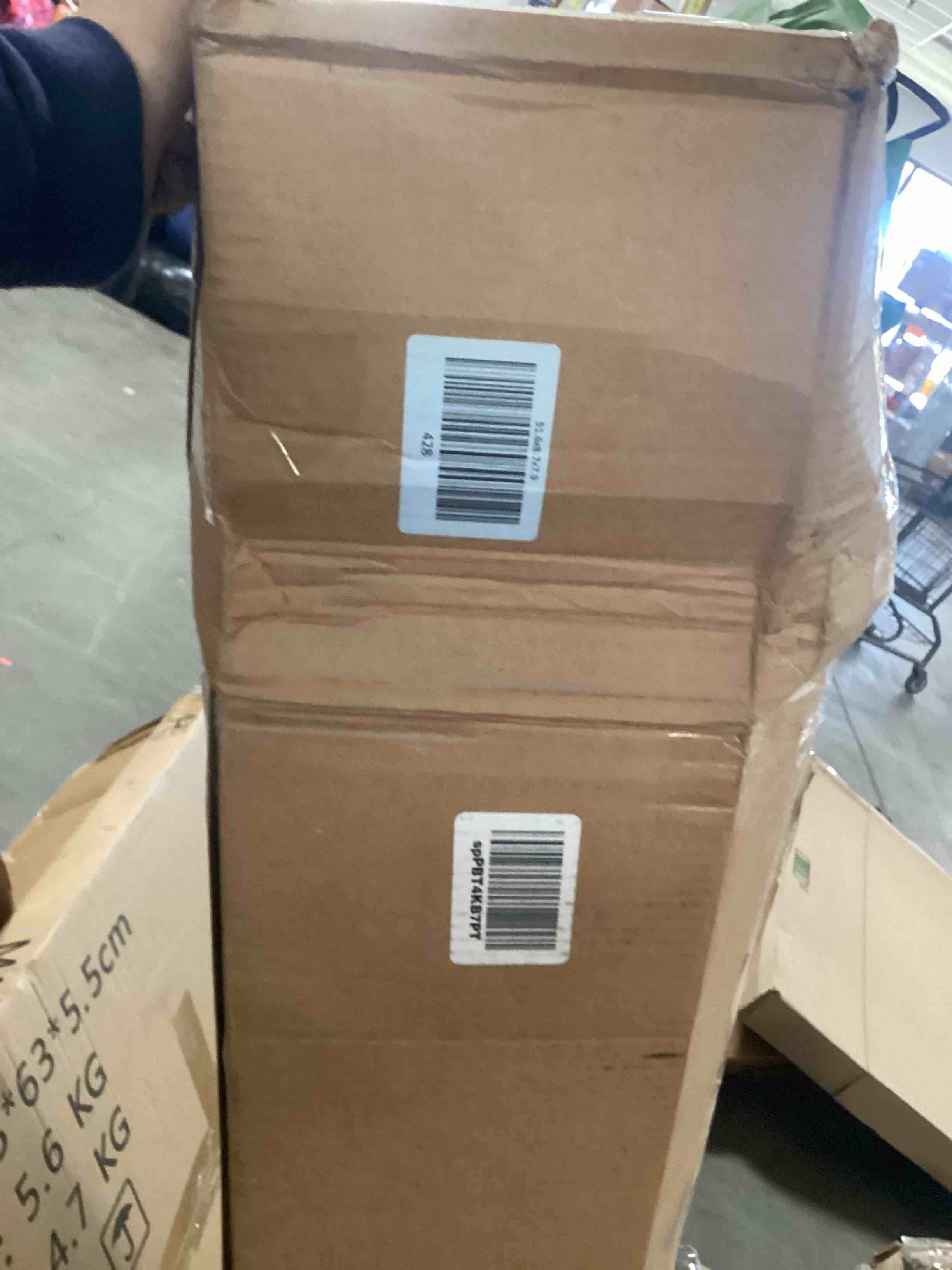 https://s3.amazonaws.com/lotting-images-prod/bidfta/RED5227533_1699387885110.jpeg