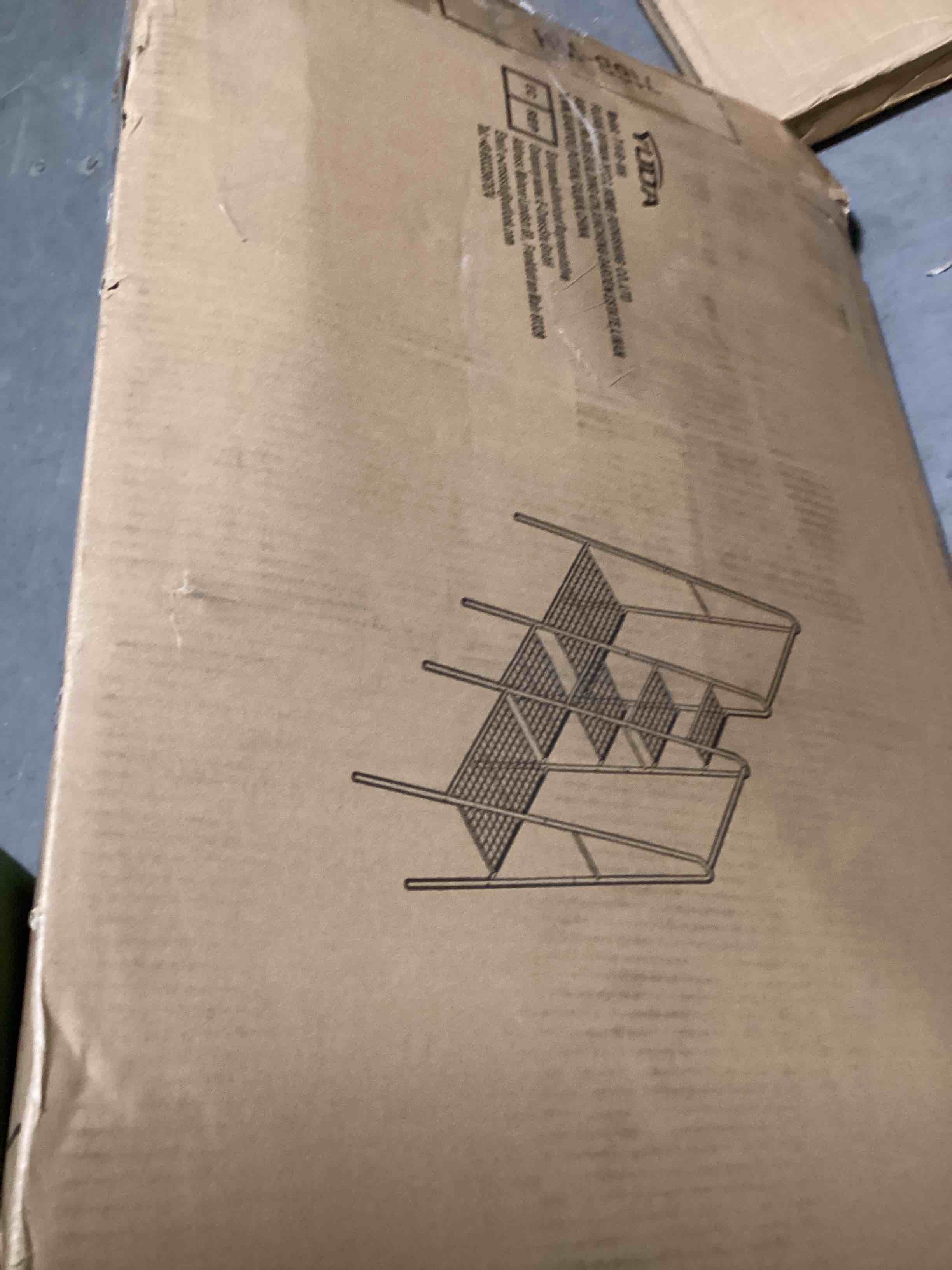 https://s3.amazonaws.com/lotting-images-prod/bidfta/RED5227773_1700598385206.jpeg
